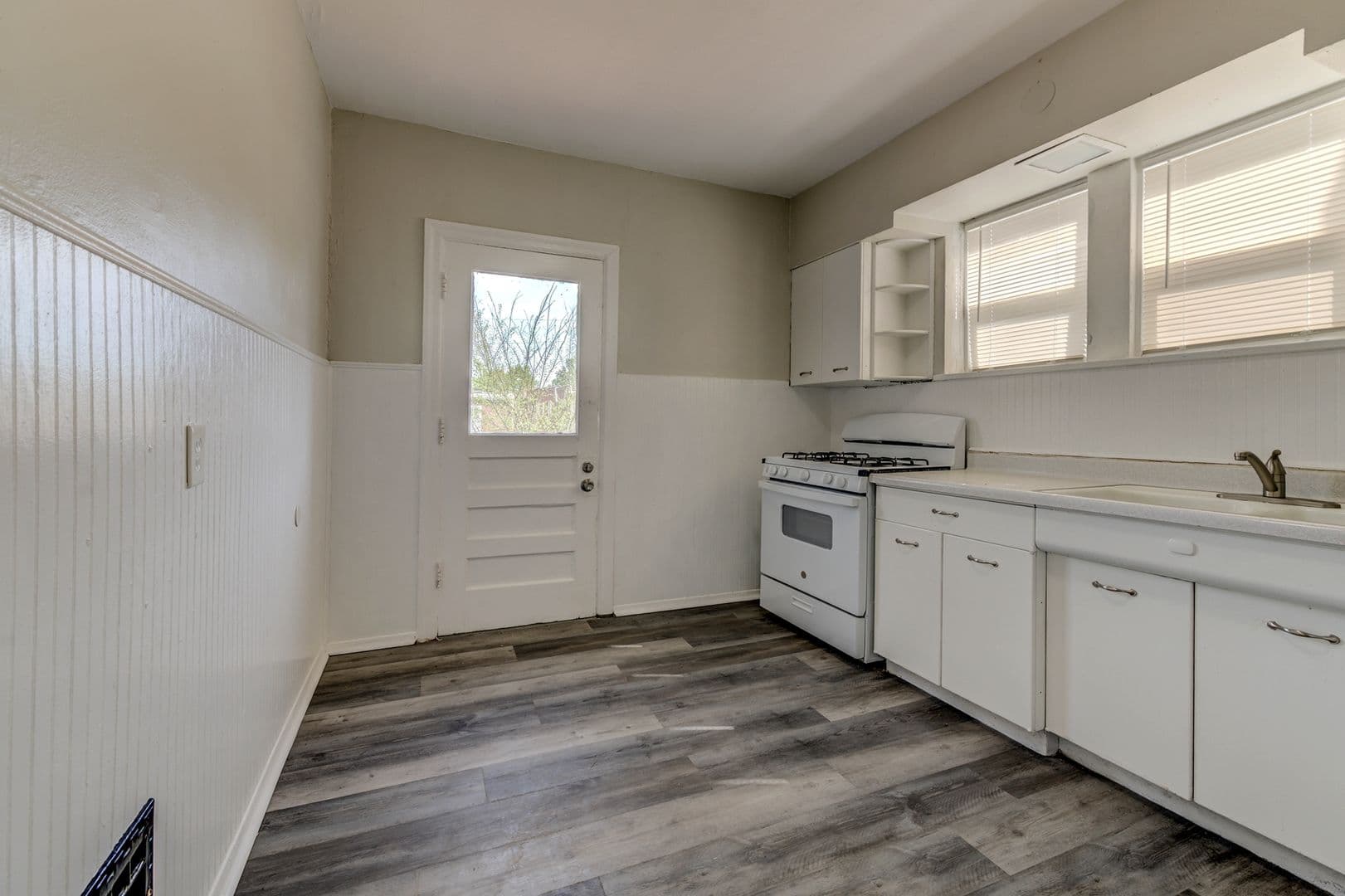 St. Louis Apartment: 3953 Tholozan Ave.