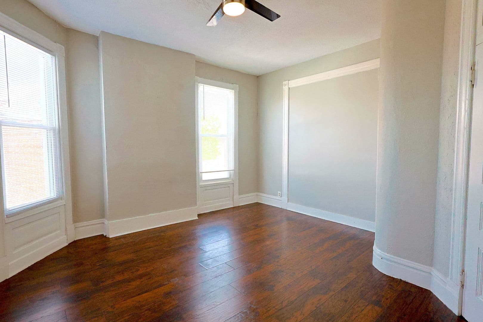 Saint Louis Apartment: 2821-2823 Henrietta Place