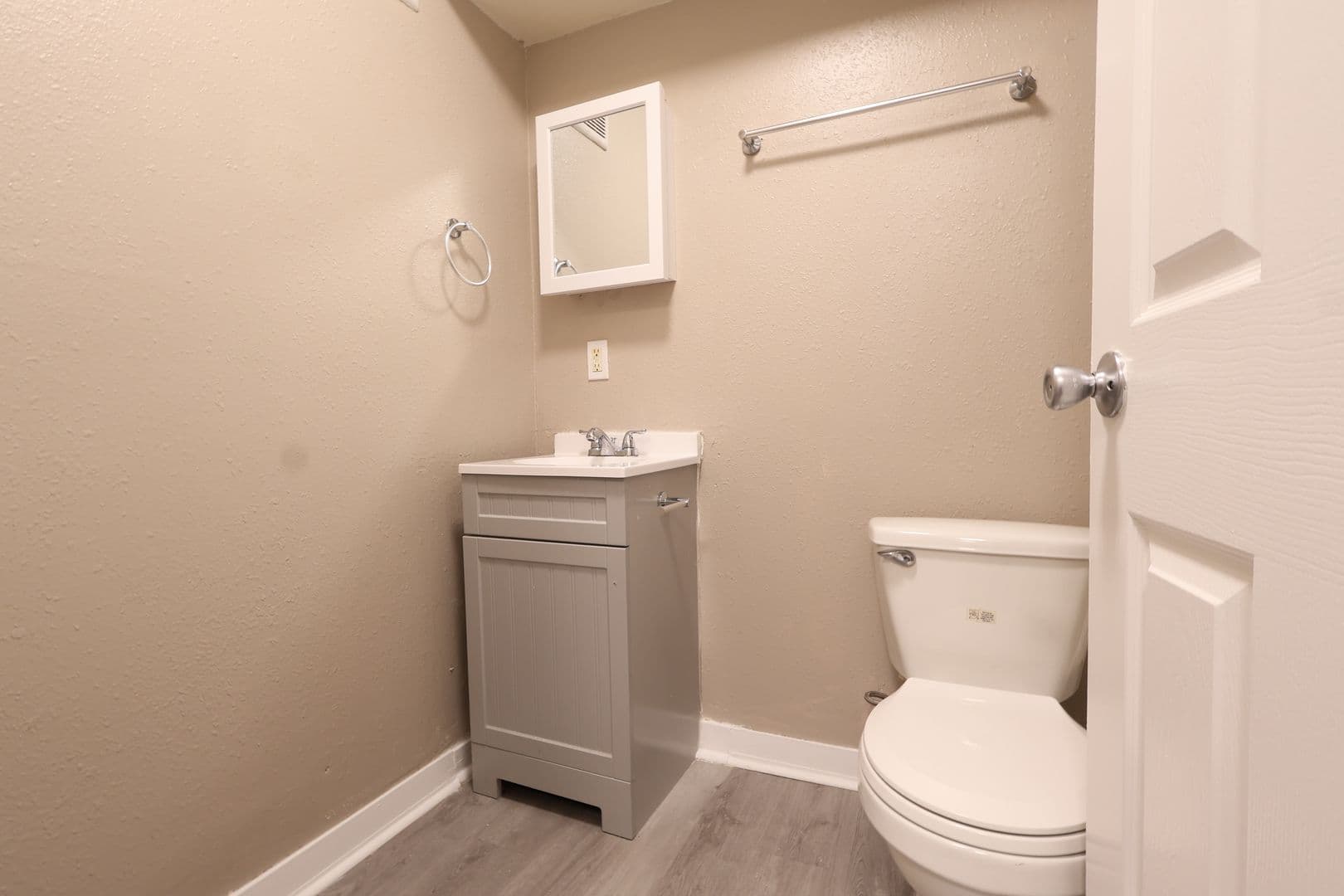 St. Louis Apartment: 3021 PESTALOZZI - 105