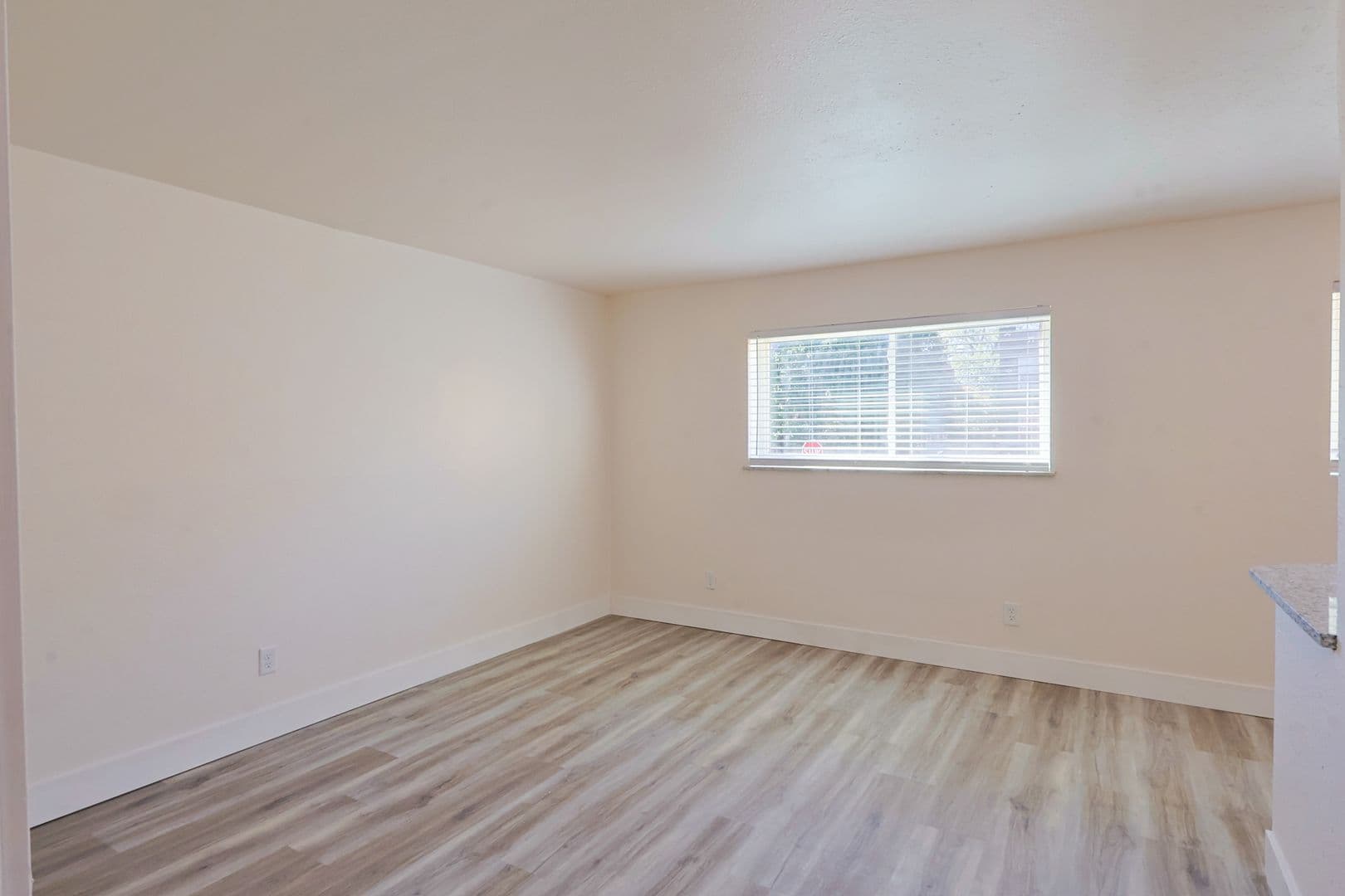 St. Louis Apartment: 3021 PESTALOZZI Street