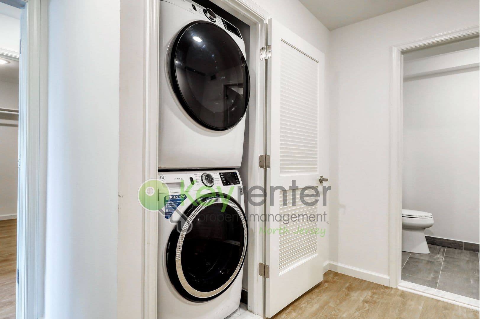 Passaic Townhome: 176 Pennington Avenue