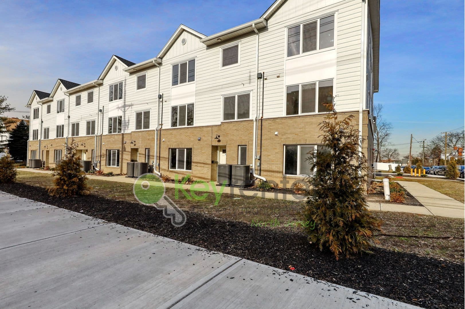 Passaic Townhome: 176 Pennington Avenue