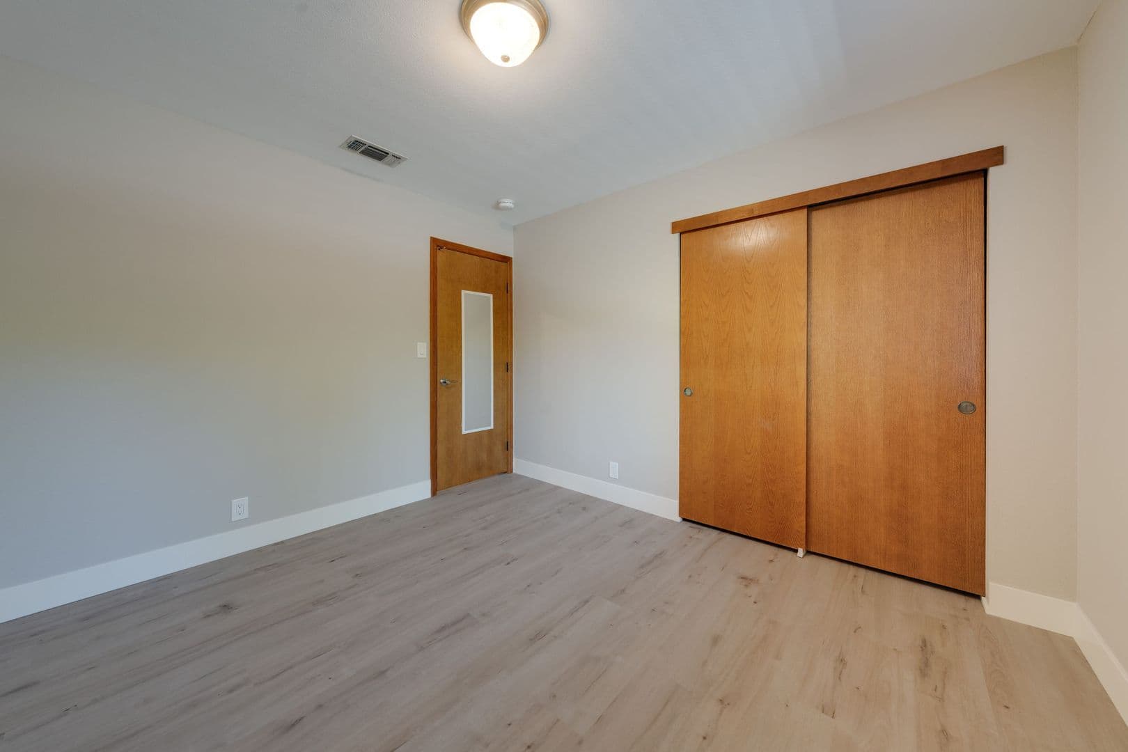 Folsom House: 103 Buck Circle