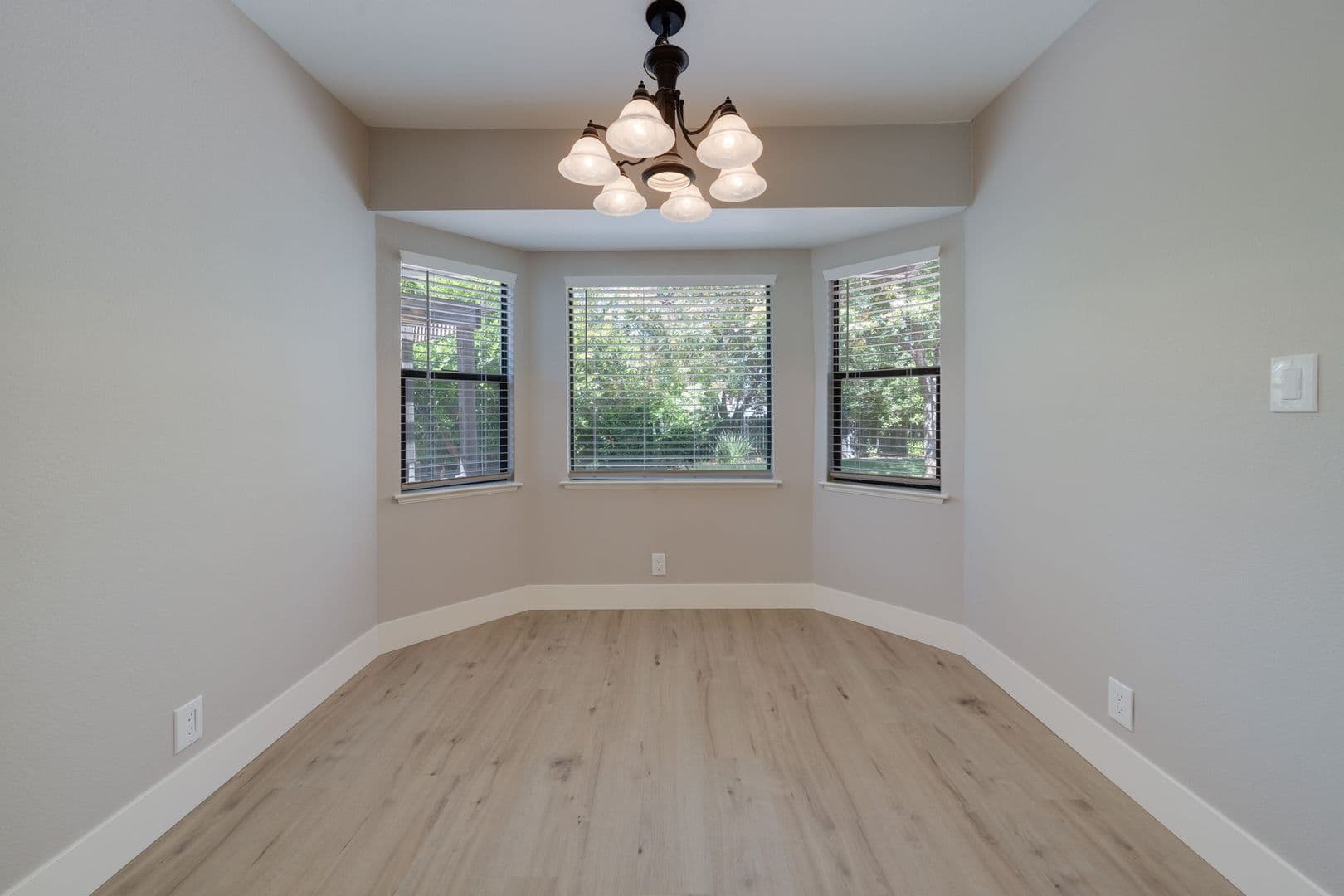 Folsom House: 103 Buck Circle