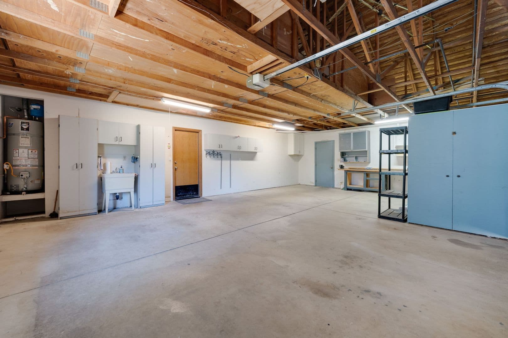 Folsom House: 103 Buck Circle