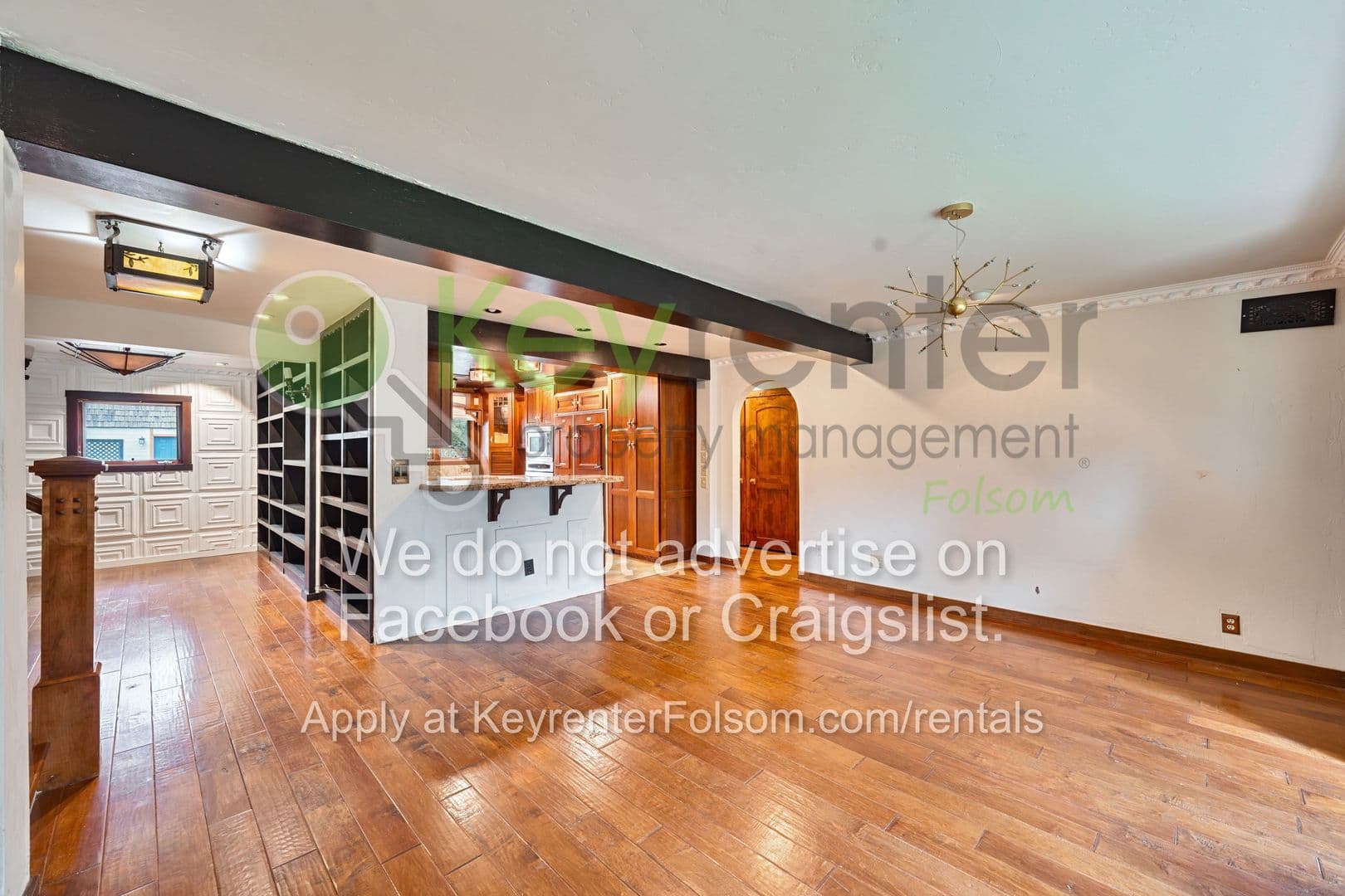 Sacramento House: 930 Saverien Drive
