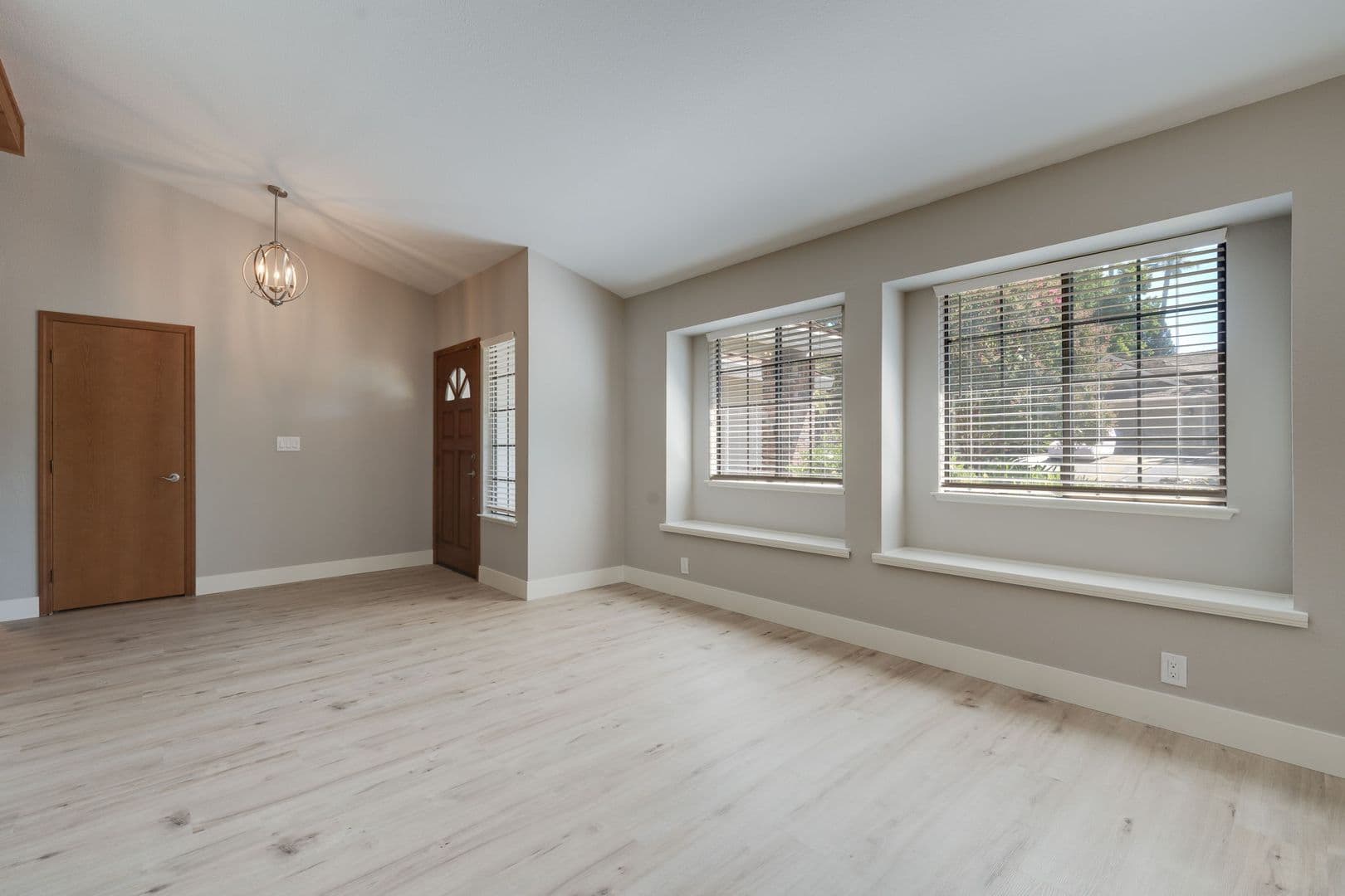 Folsom House: 103 Buck Circle