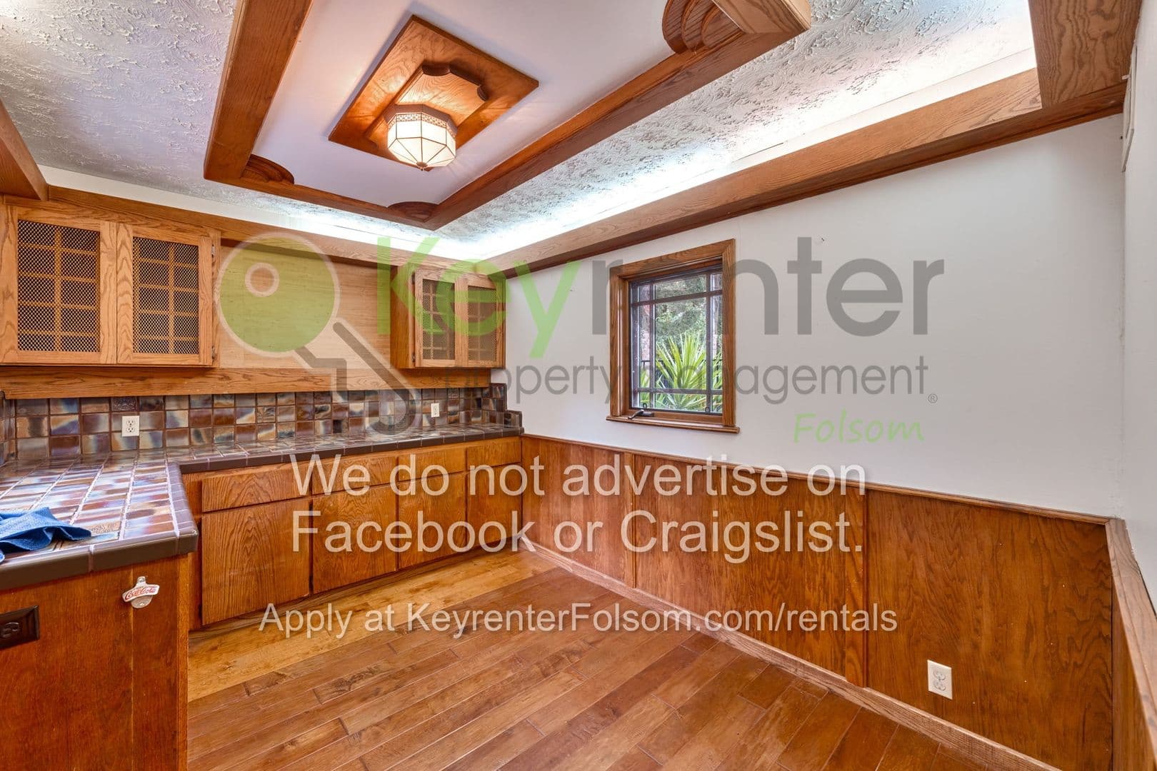 Sacramento House: 930 Saverien Drive