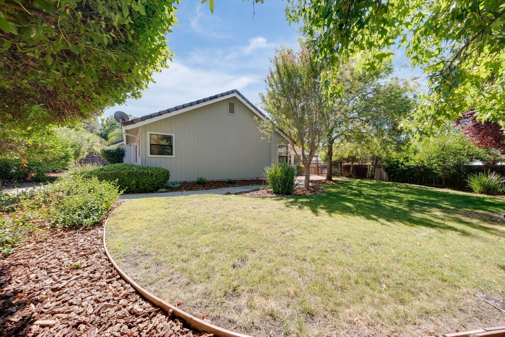 Folsom House: 103 Buck Circle