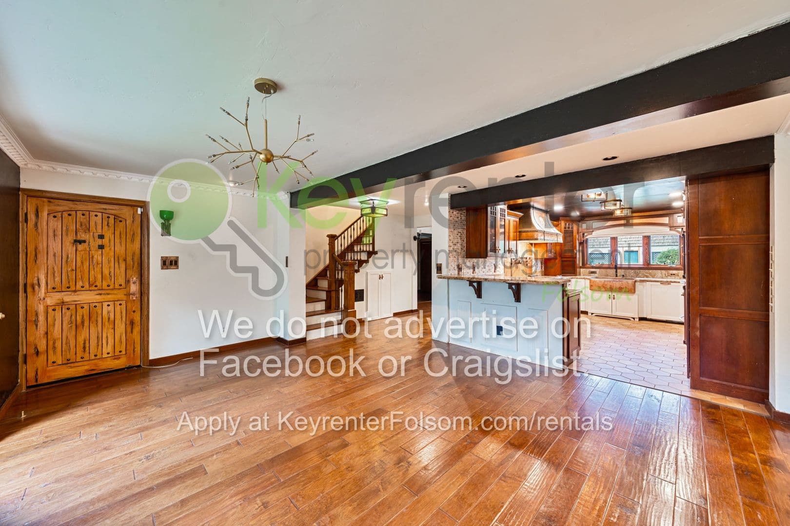 Sacramento House: 930 Saverien Drive