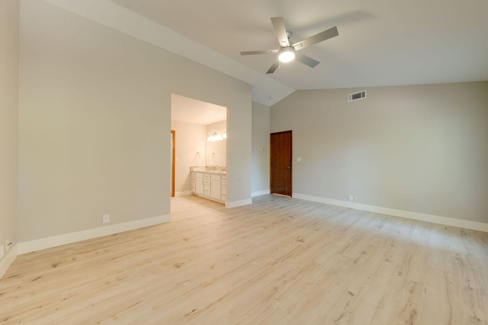 Folsom House: 103 Buck Circle