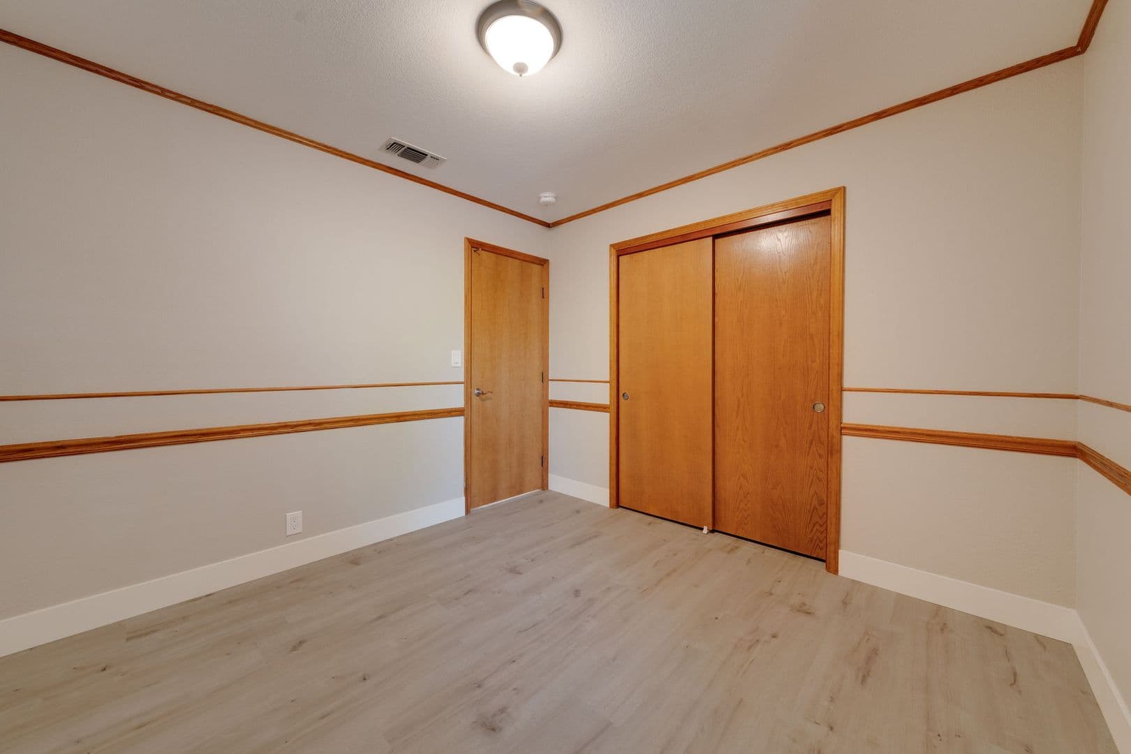 Folsom House: 103 Buck Circle