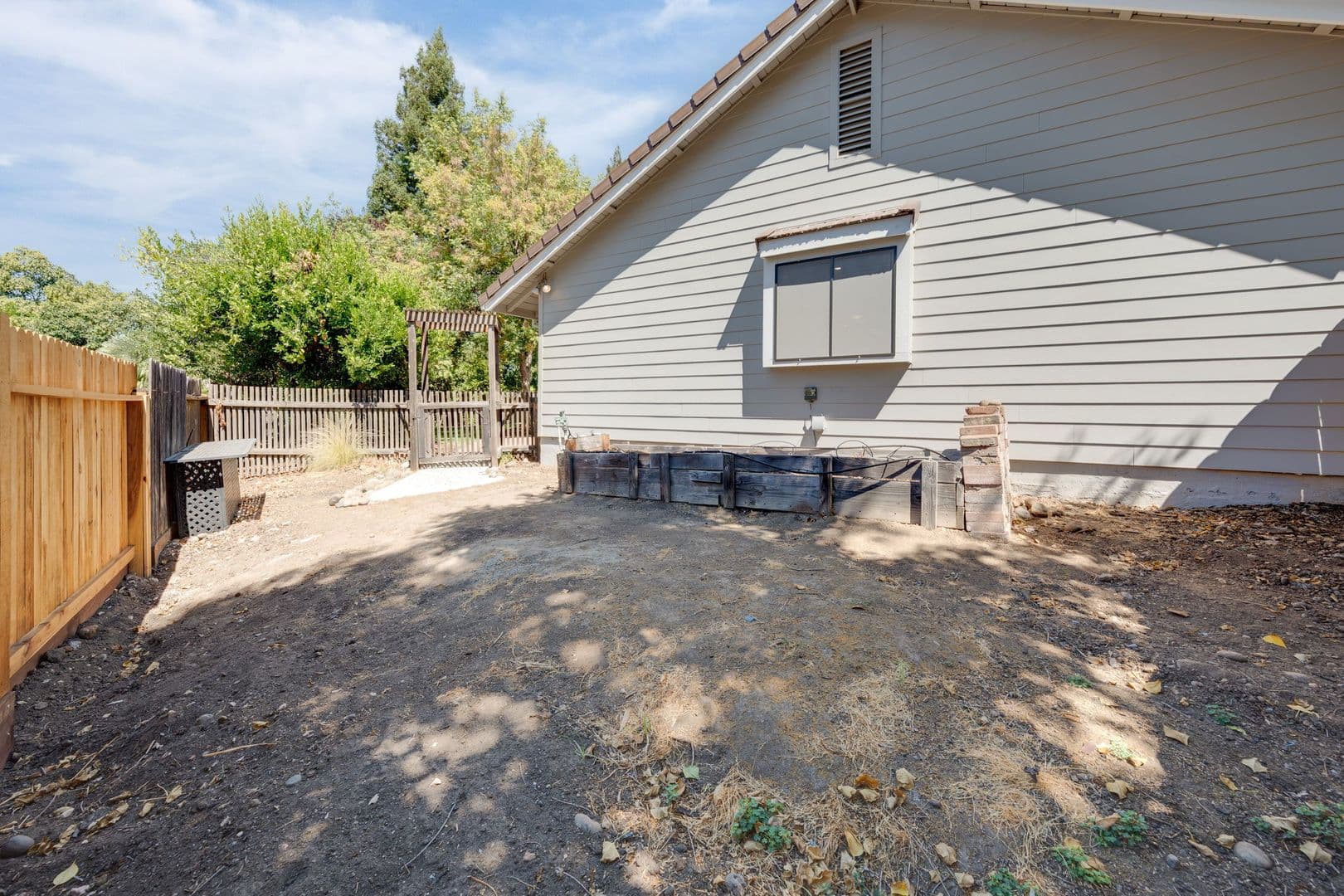 Folsom House: 103 Buck Circle