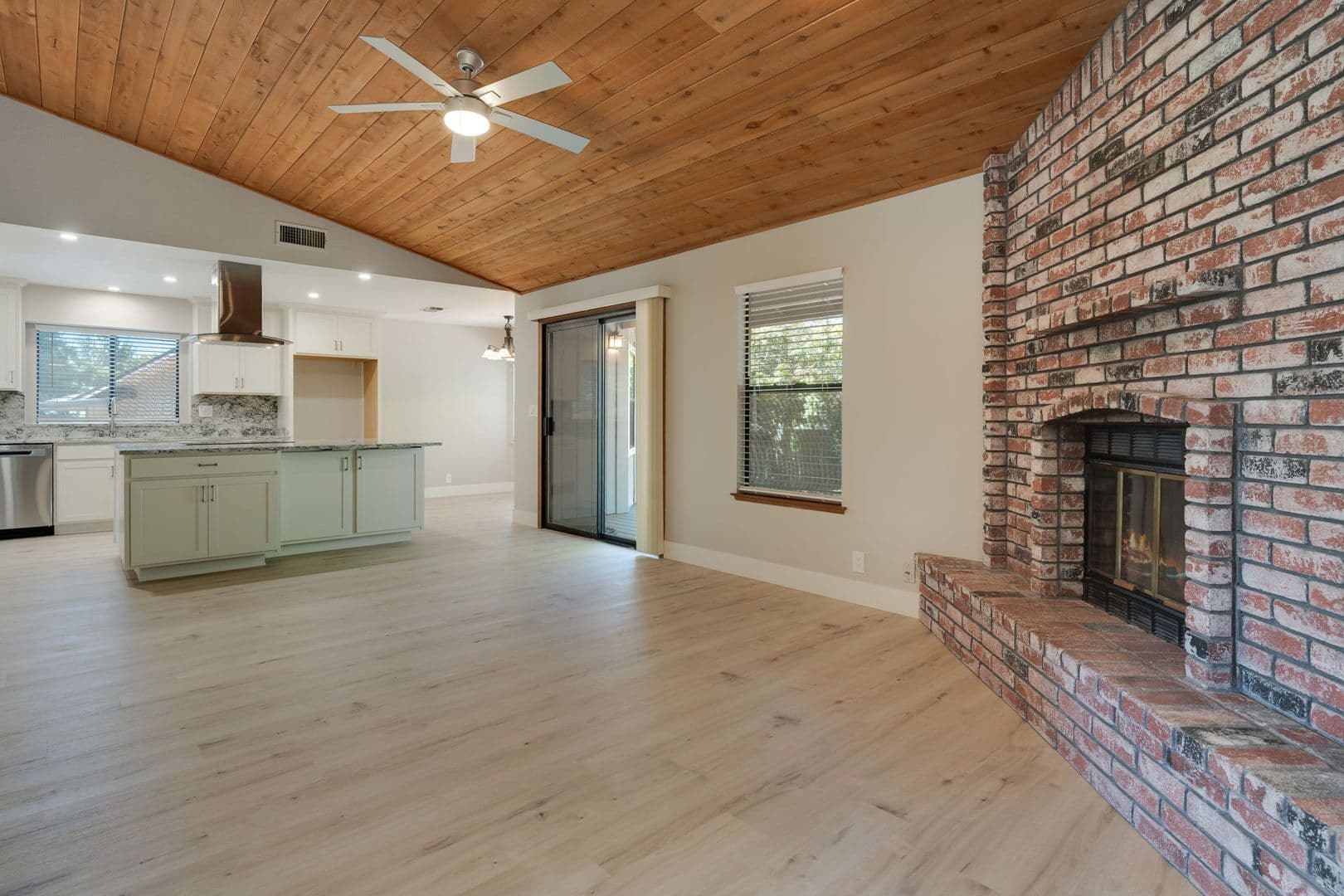 Folsom House: 103 Buck Circle