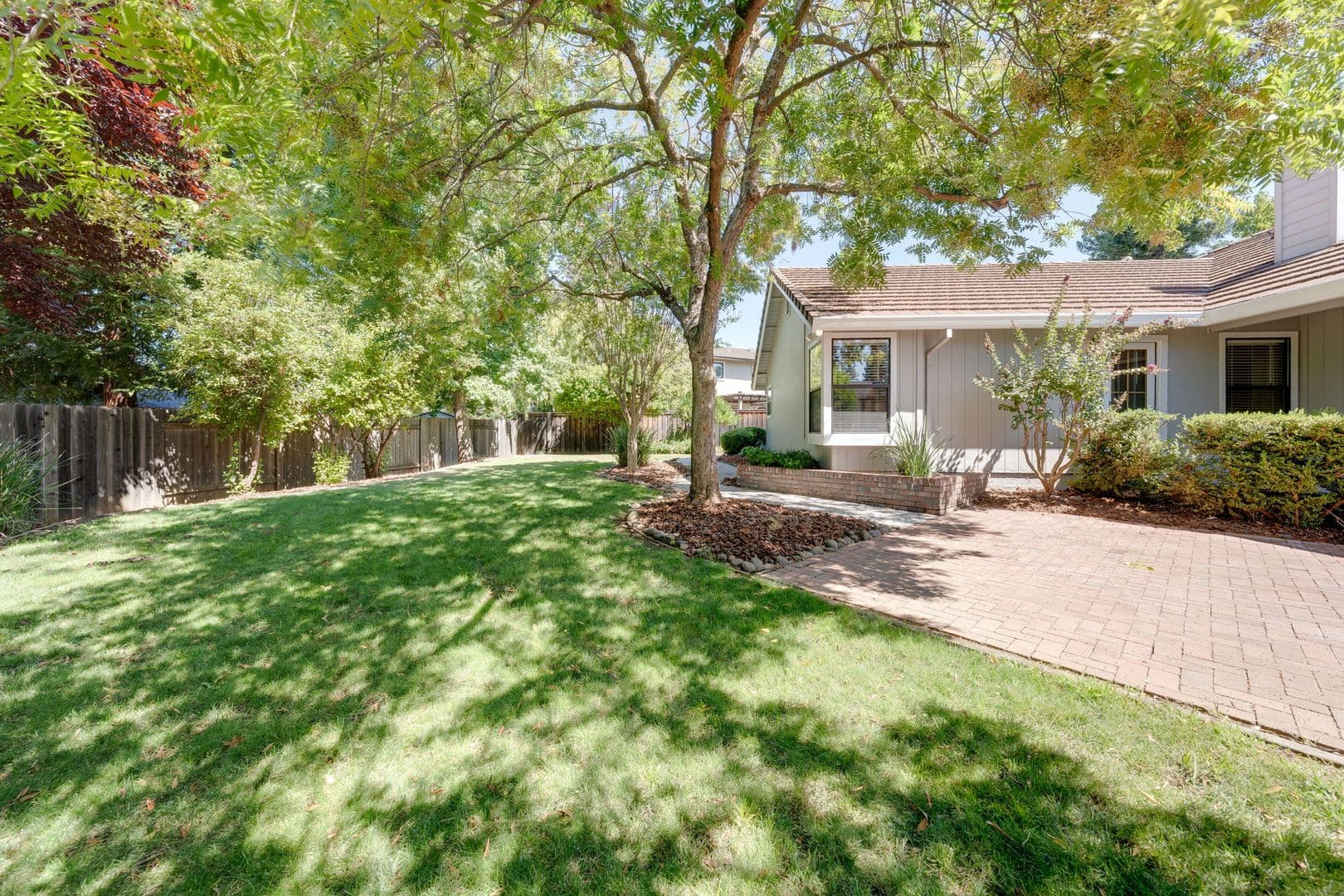 Folsom House: 103 Buck Circle