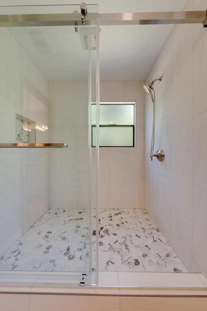 Folsom House: 103 Buck Circle