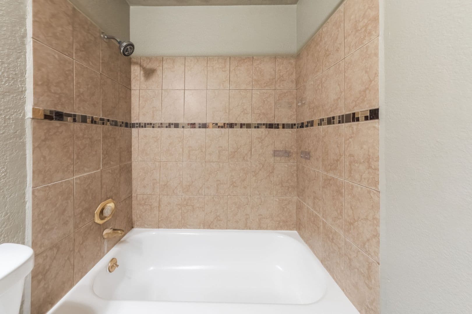 Sacramento House: 10222 Sunol Way