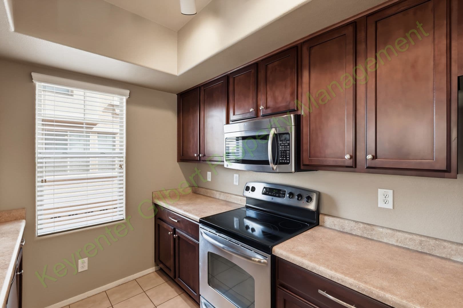 Chandler Townhome: 900 S 94th St #1089