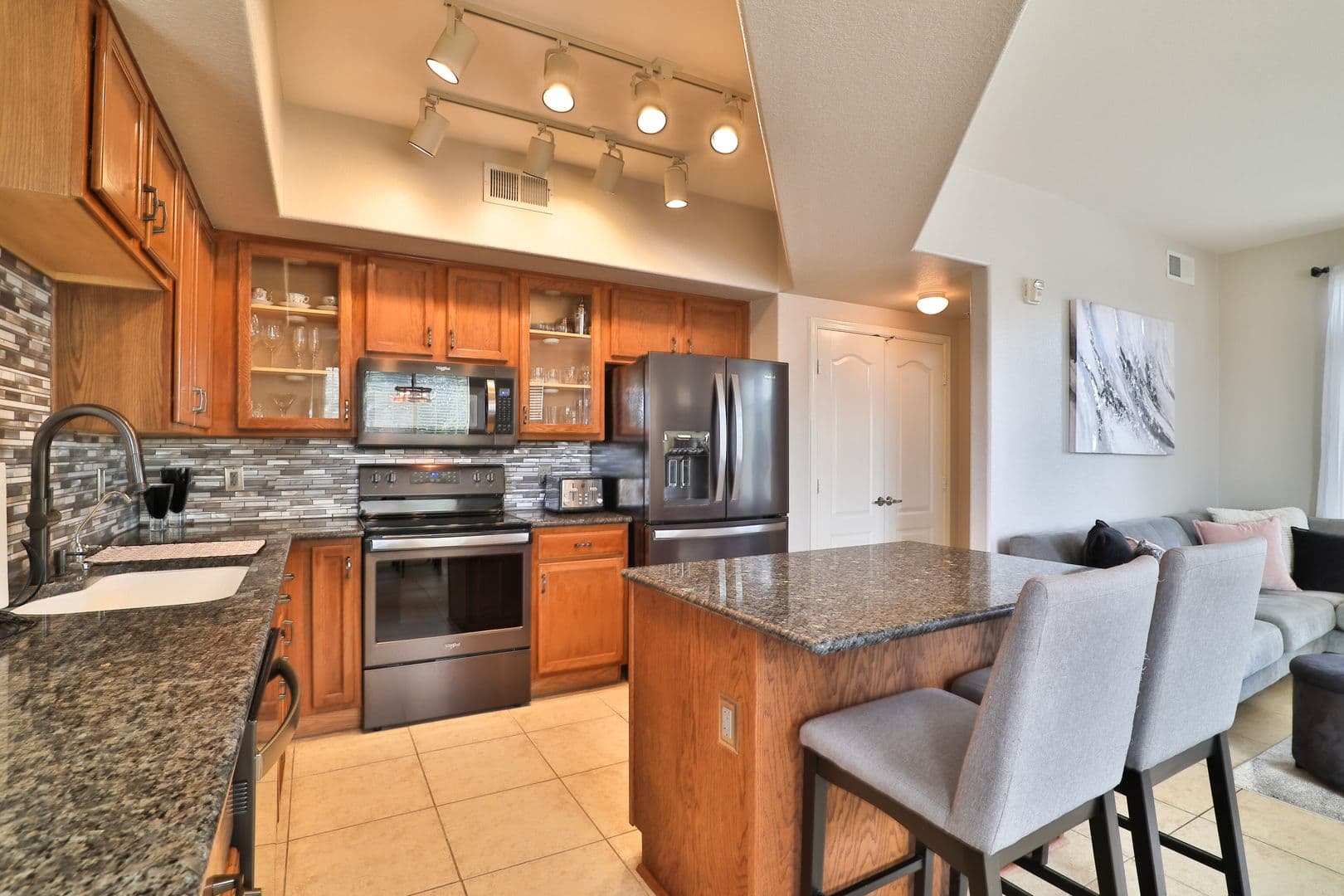 Gilbert Condo: 240 W. Juniper Ave, 1014