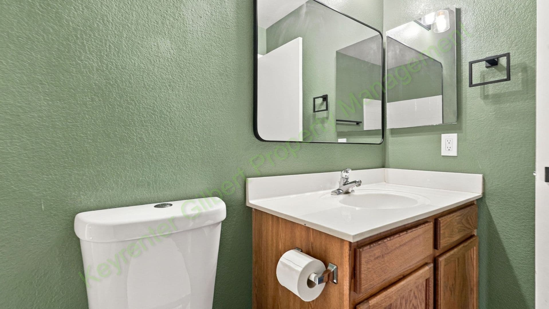 Chandler House: 2384 E Longhorn Pl