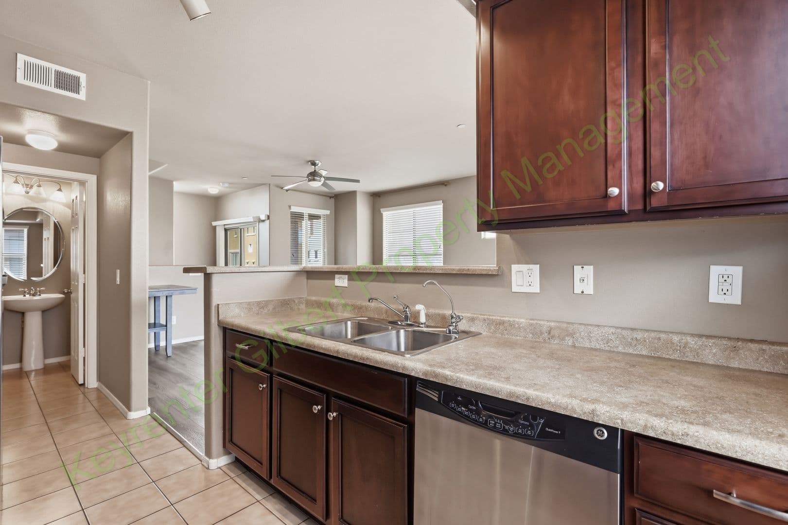 Chandler Townhome: 900 S 94th St #1089