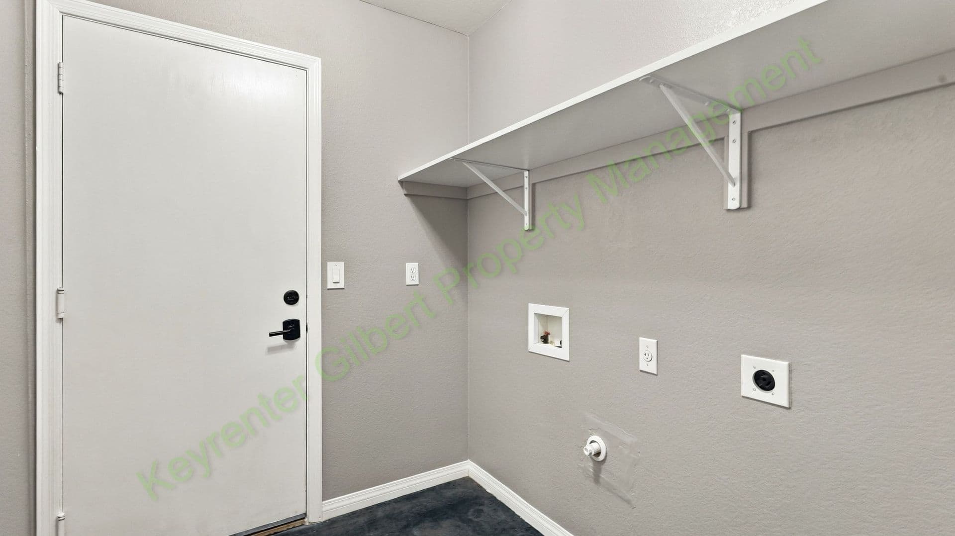 Chandler House: 2384 E Longhorn Pl