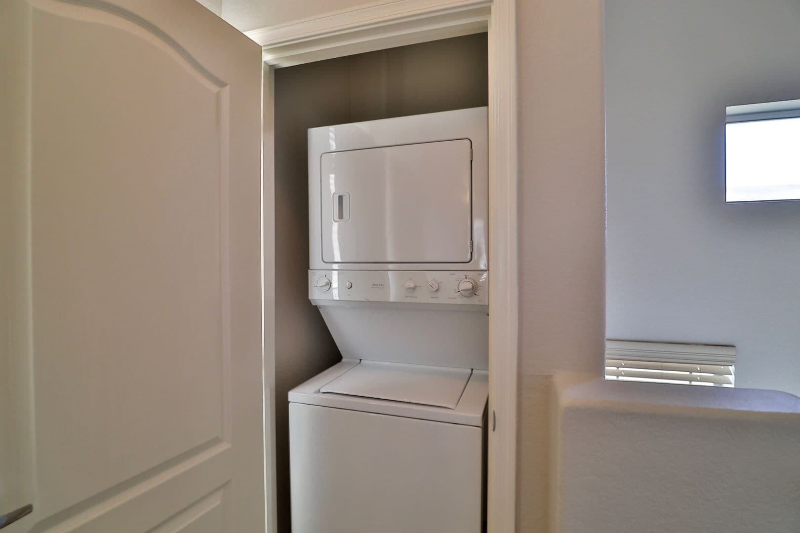 Gilbert Condo: 240 W. Juniper Ave, 1014