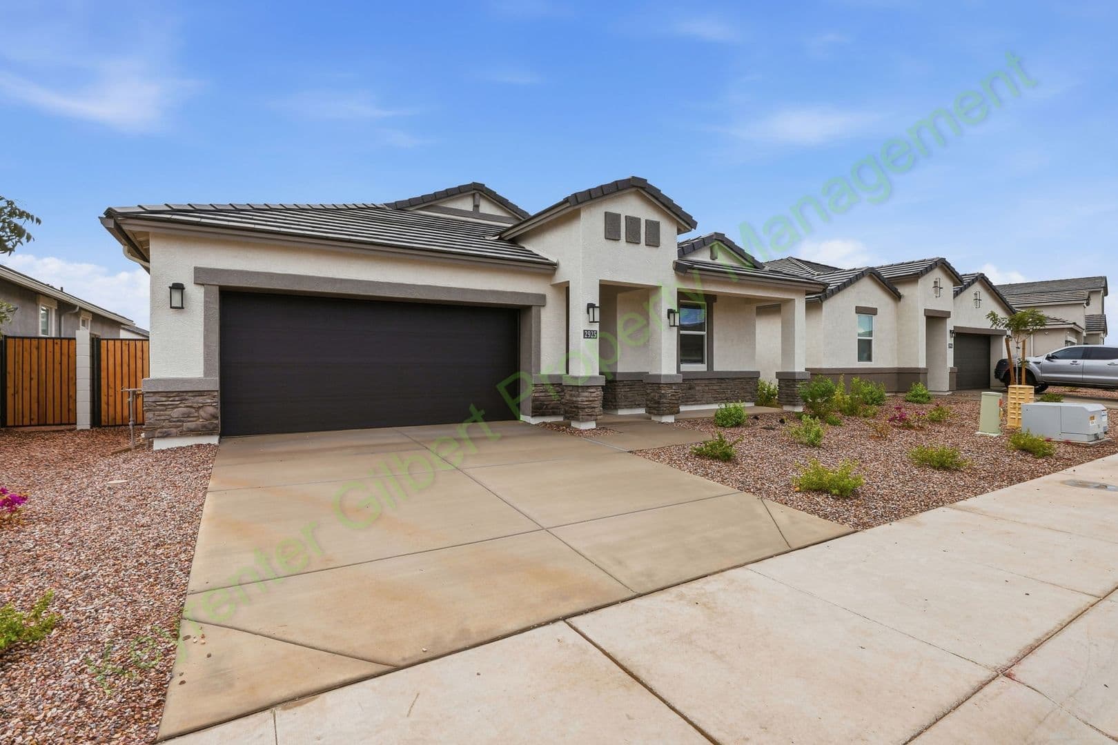 Apache Junction House: 2925 W Simone Avenue