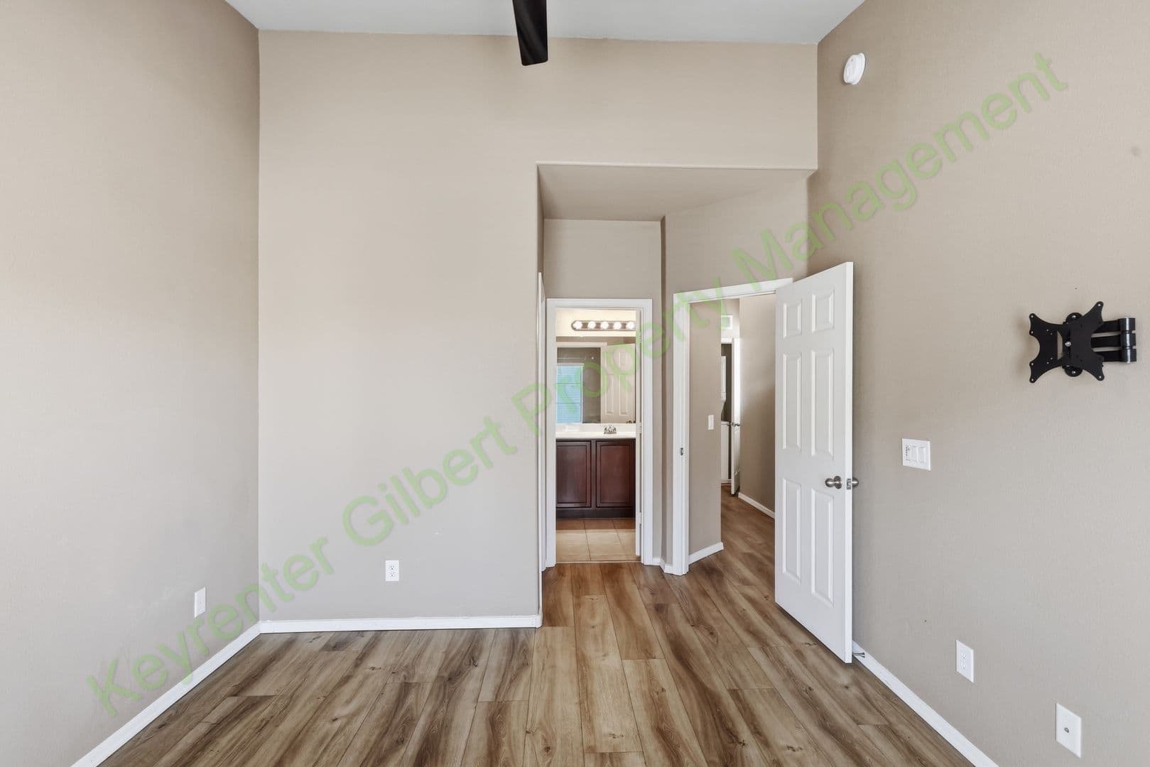 Chandler Townhome: 900 S 94th St #1089