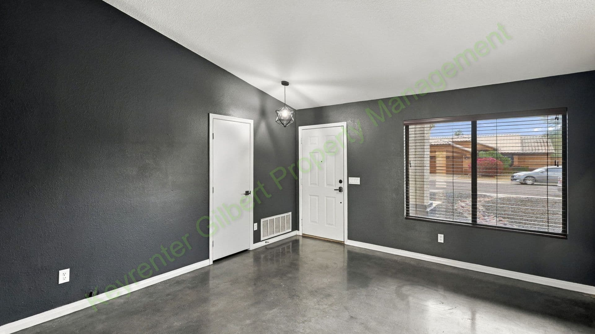 Chandler House: 2384 E Longhorn Pl