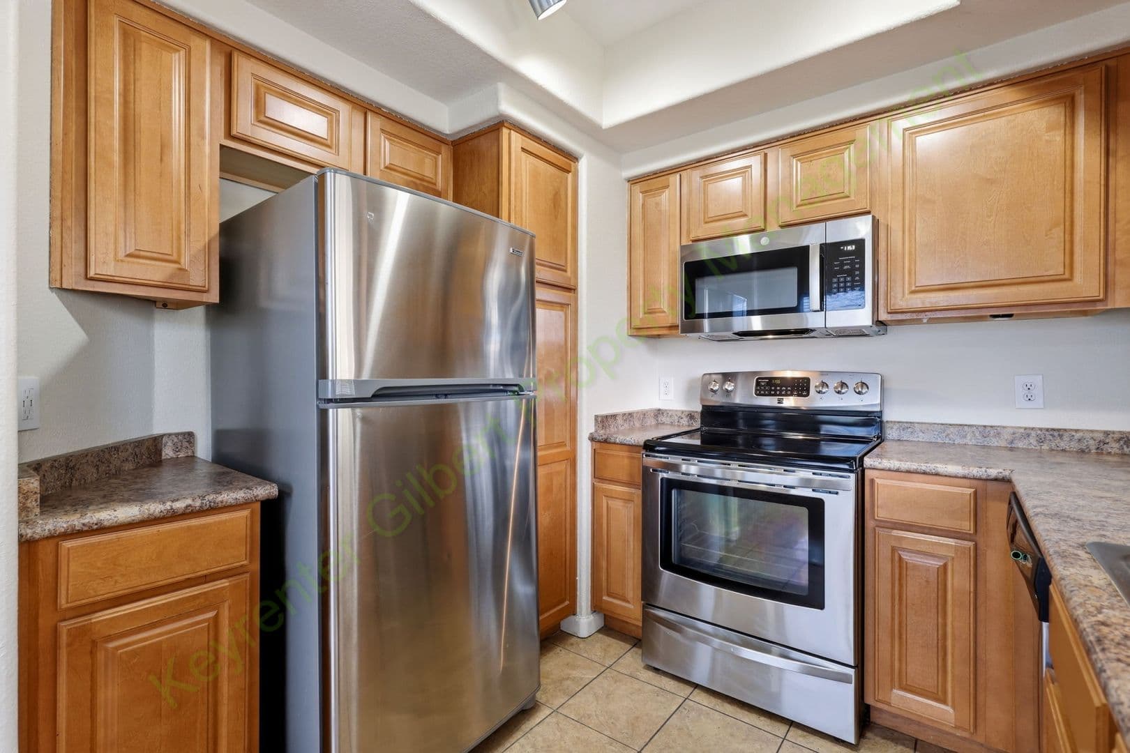 Chandler Townhome: 1825 W Ray Rd, 2065