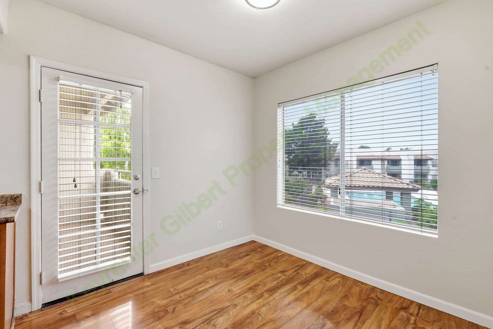 Chandler Townhome: 1825 W Ray Rd, 2065
