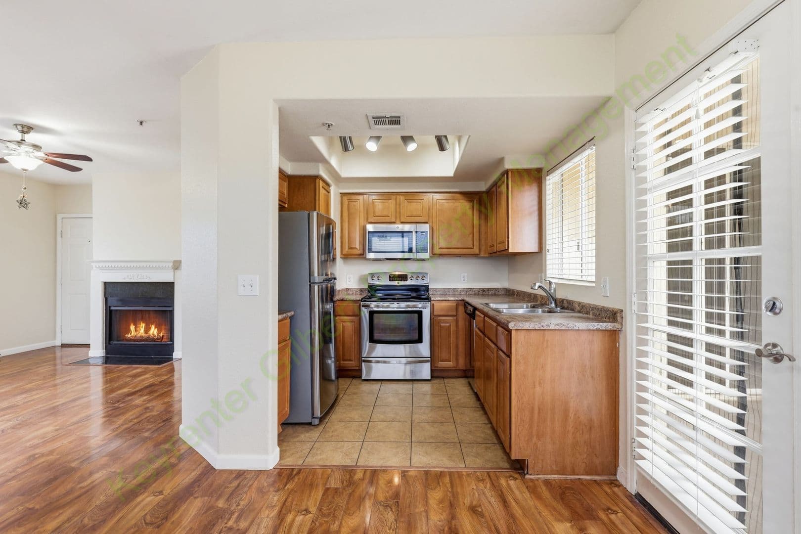 Chandler Townhome: 1825 W Ray Rd, 2065