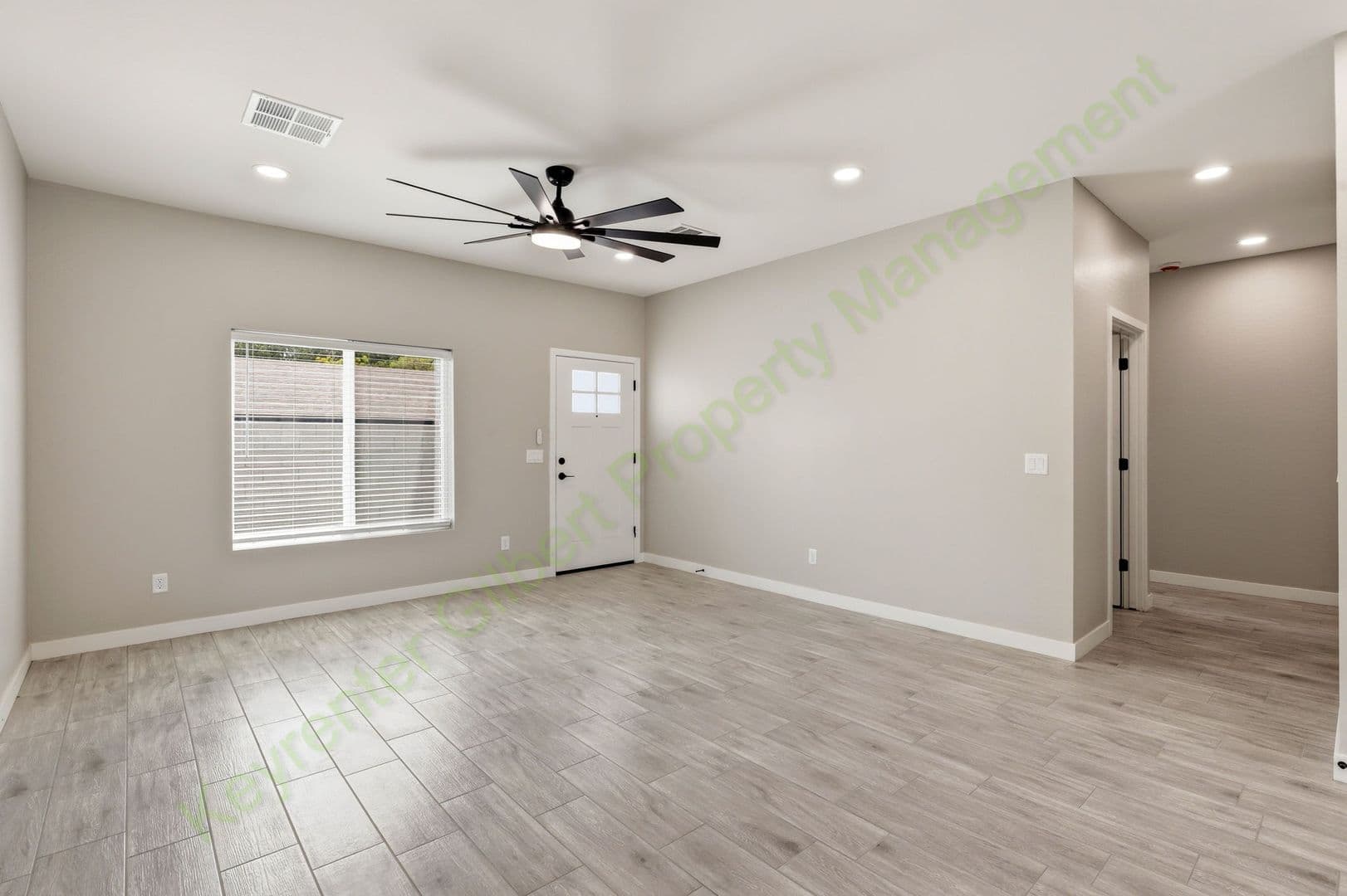 Mesa Townhome: 511 E 8th Ave