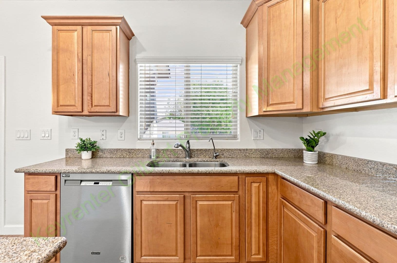 San Tan Valley House: 1546 W Alder Road