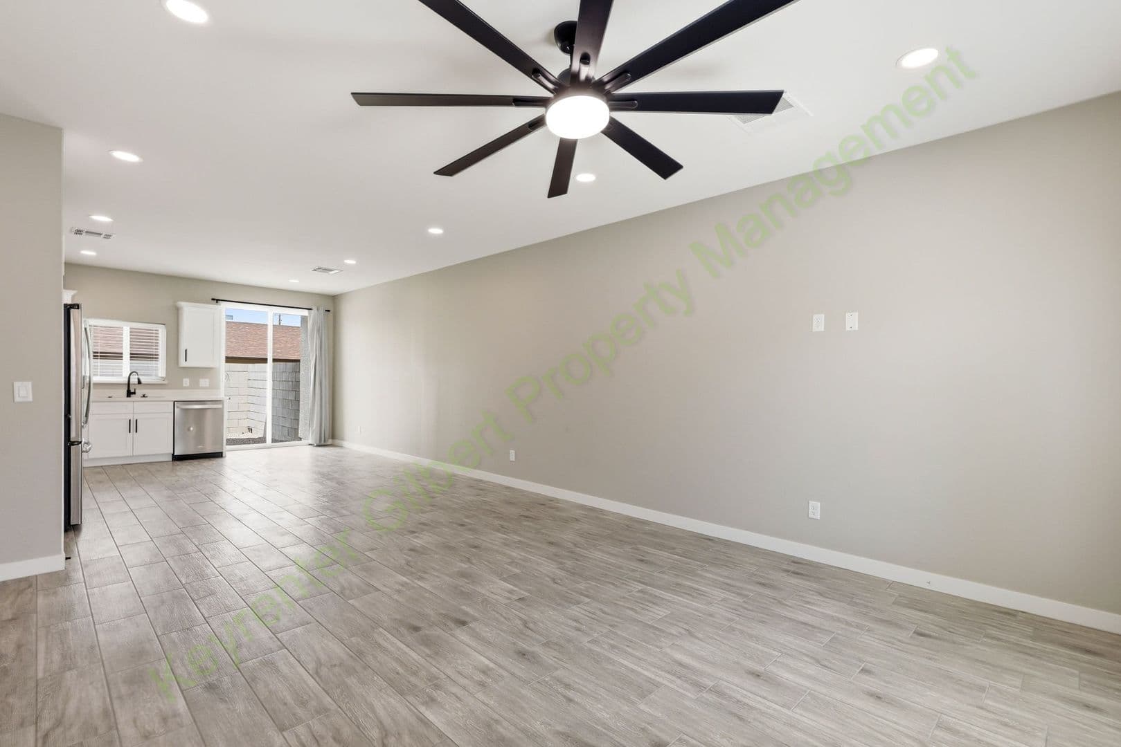 Mesa Townhome: 511 E 8th Ave