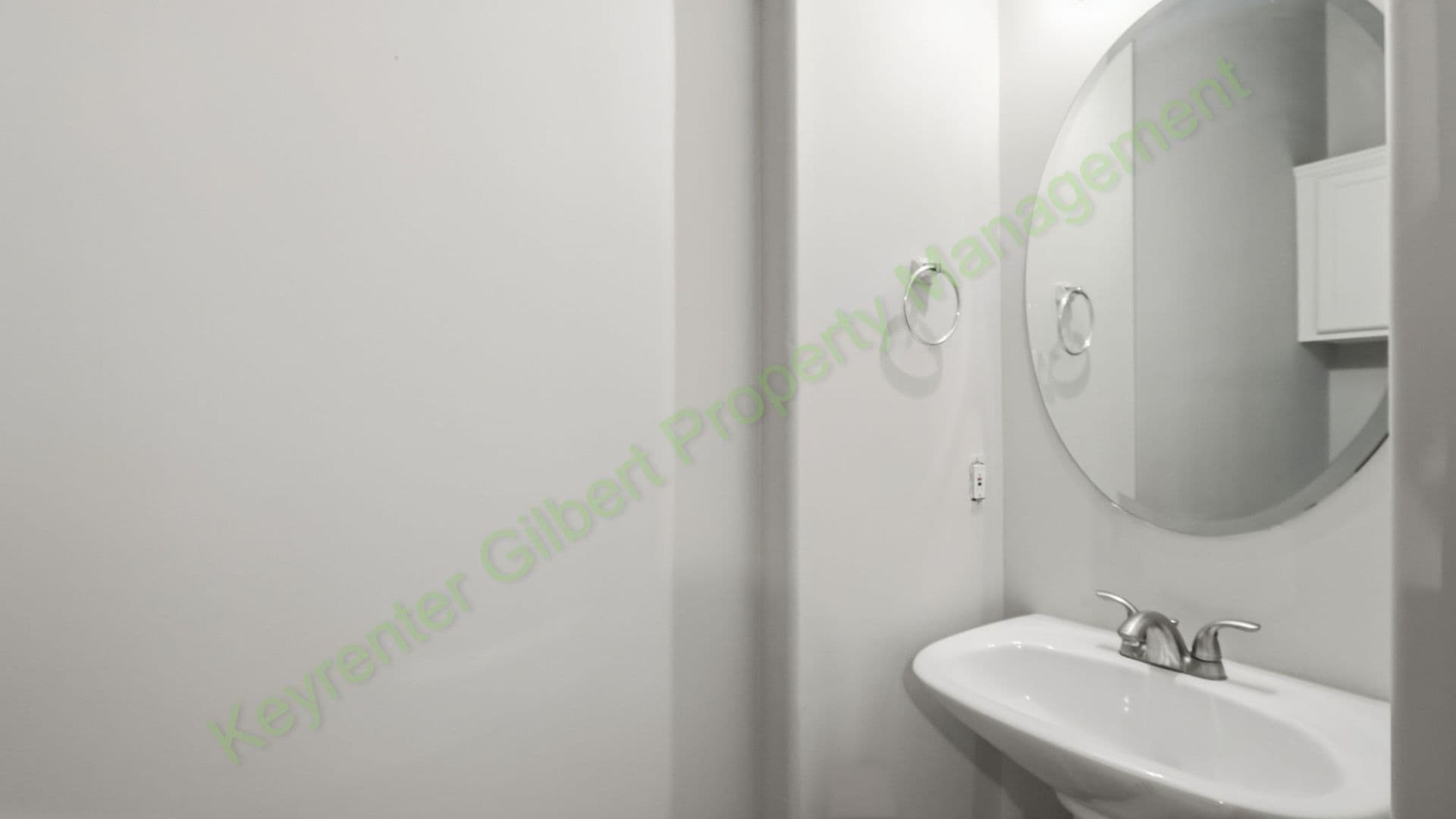 Gilbert House: 3810 E Latham Ct