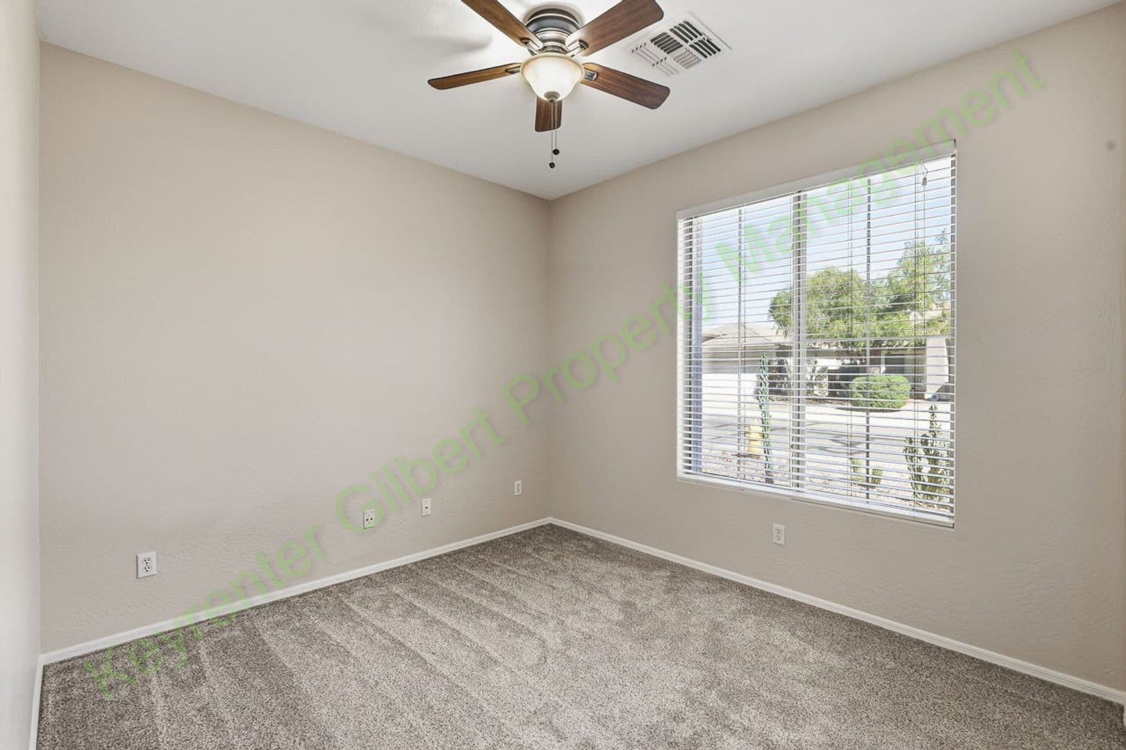 San Tan Valley House: 169 E Canary Court