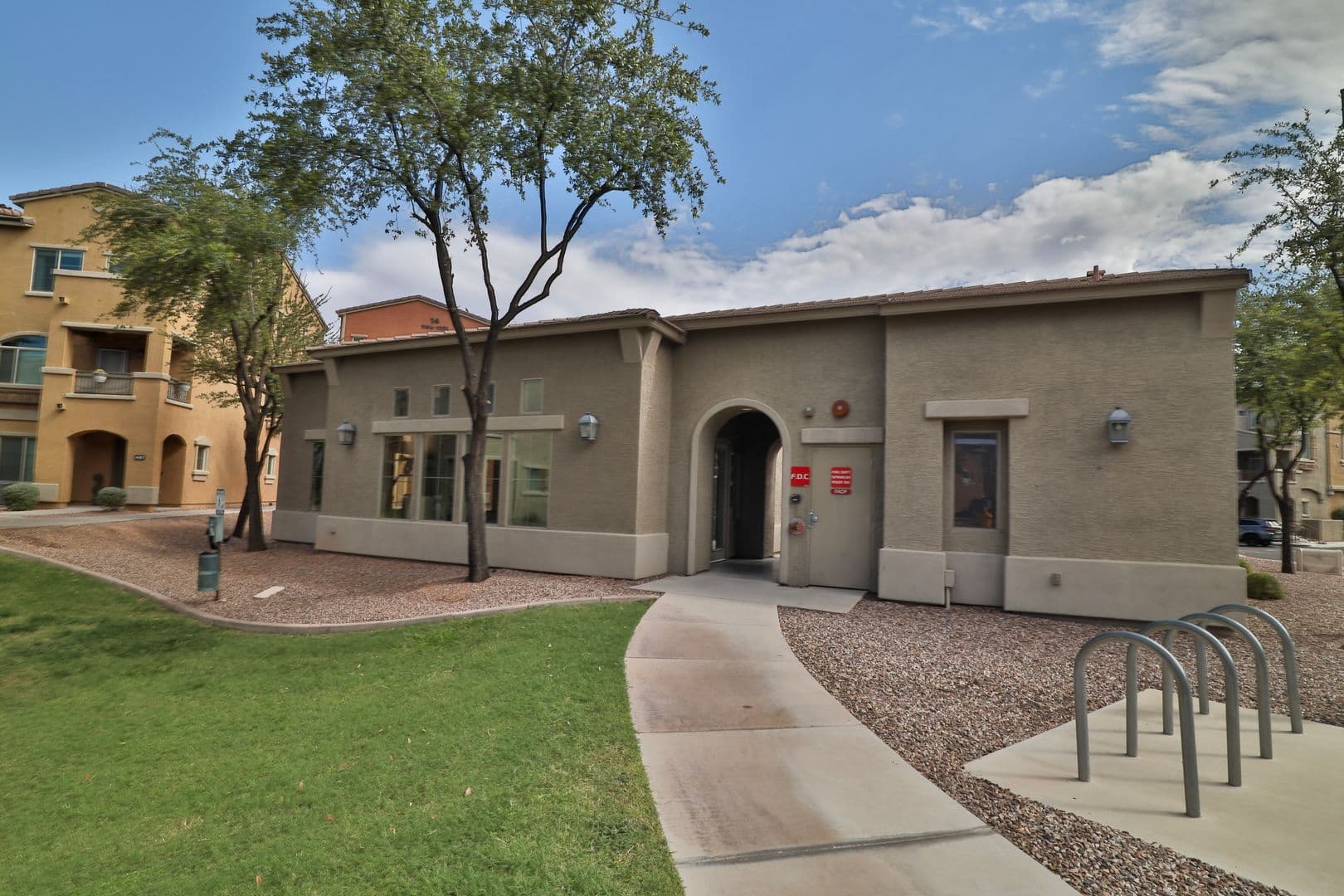 Gilbert Condo: 240 W. Juniper Ave, 1014
