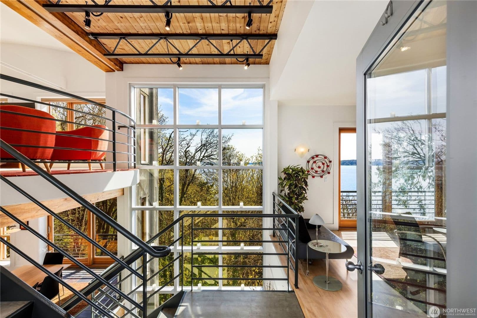 Seattle House: 10405 47th AVE SW