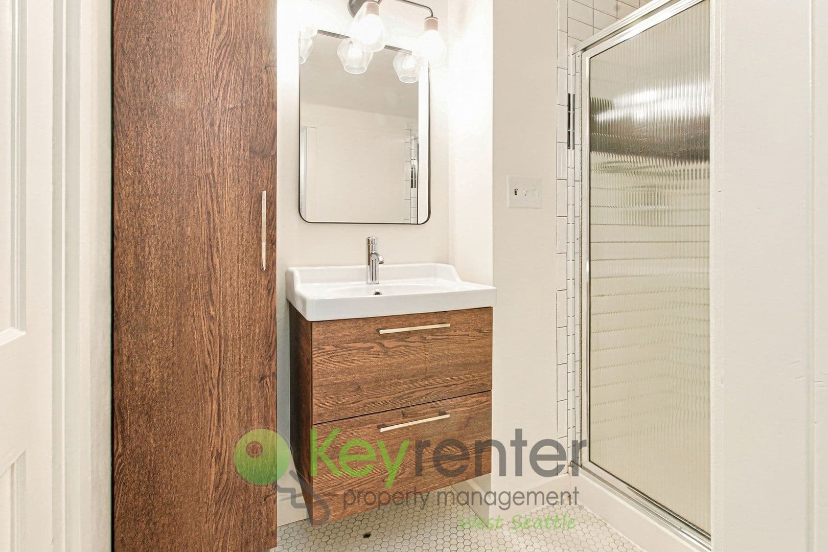 Seattle House: 9844 42nd Ave SW