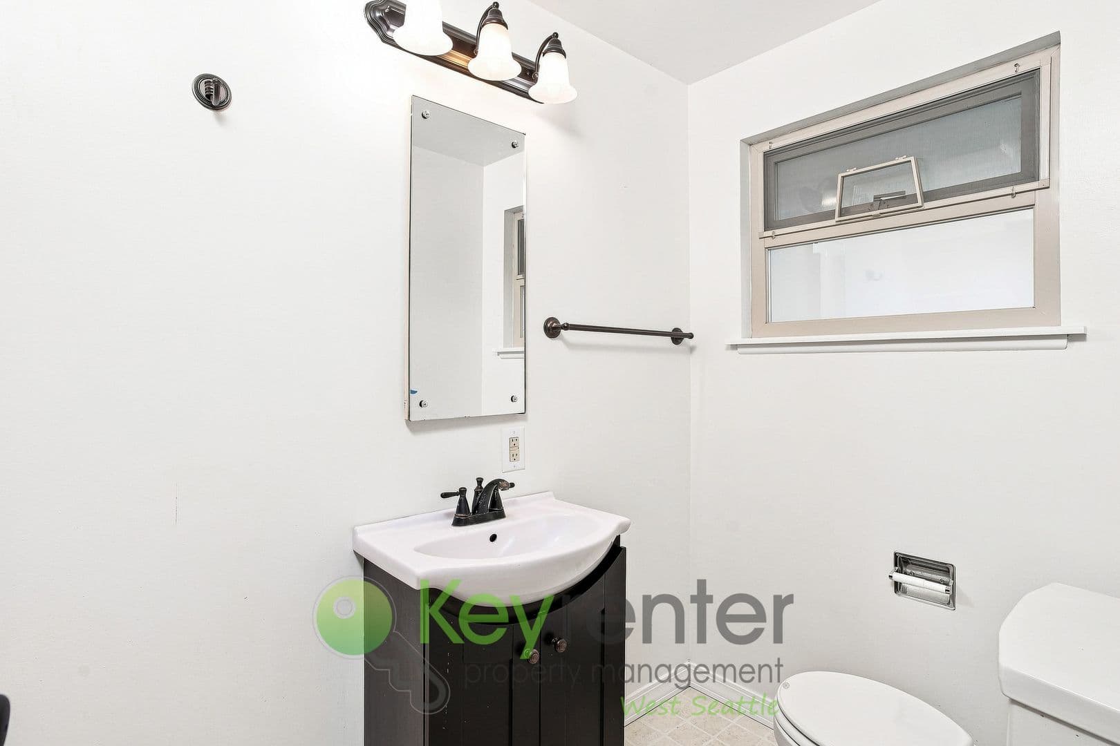 Des Moines House: 924 S 226th Pl