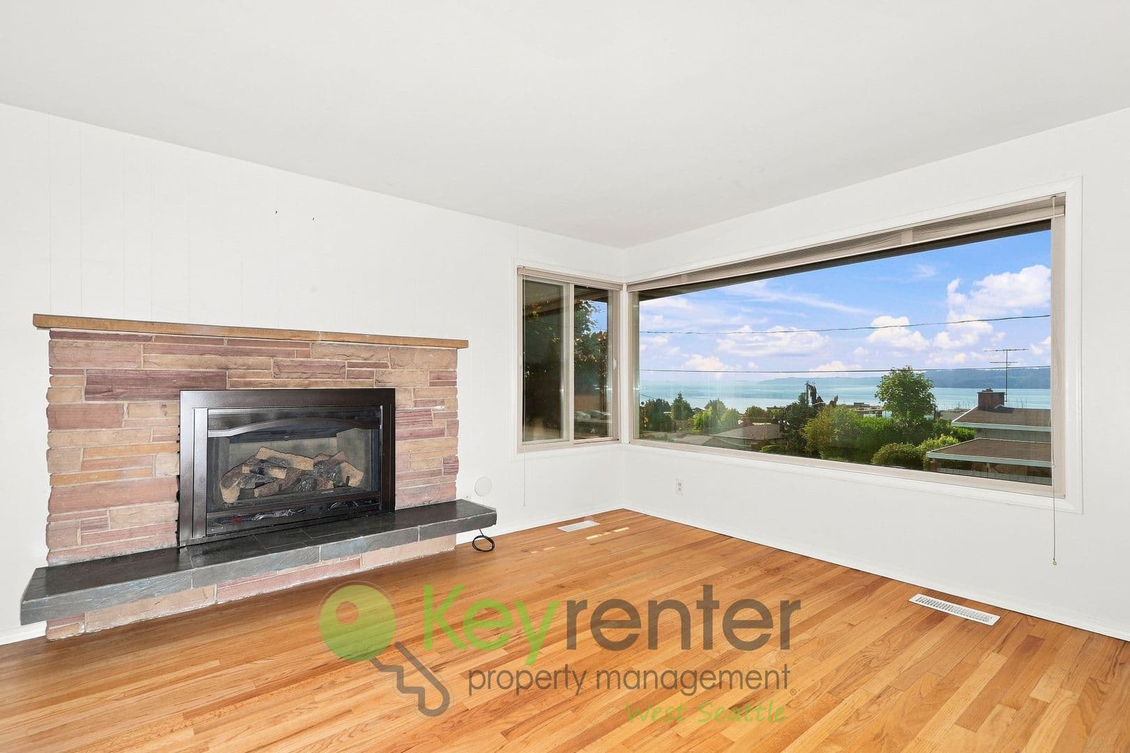 Des Moines House: 924 S 226th Pl