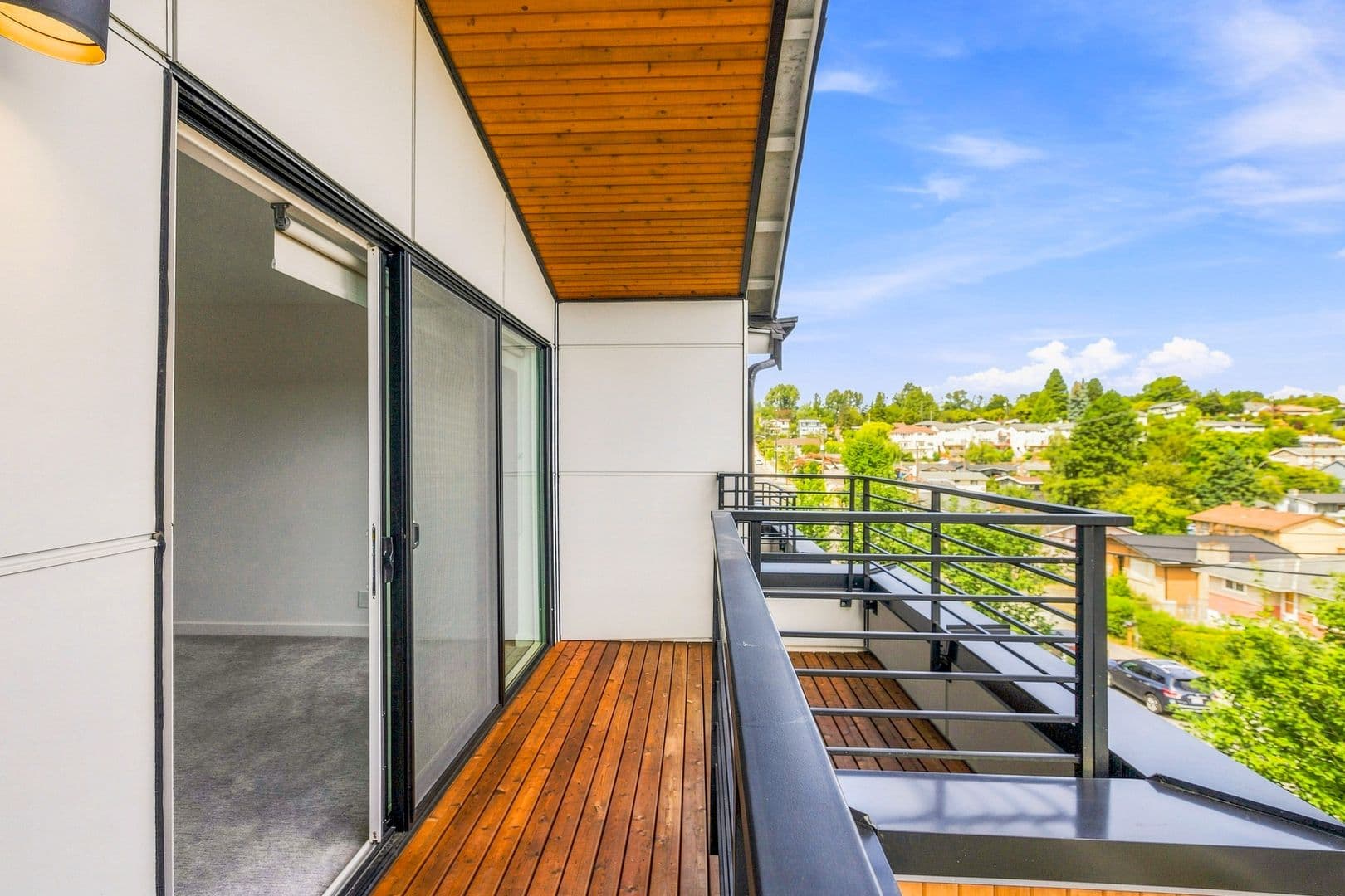 Seattle Townhome: 3819 S Cloverdale St