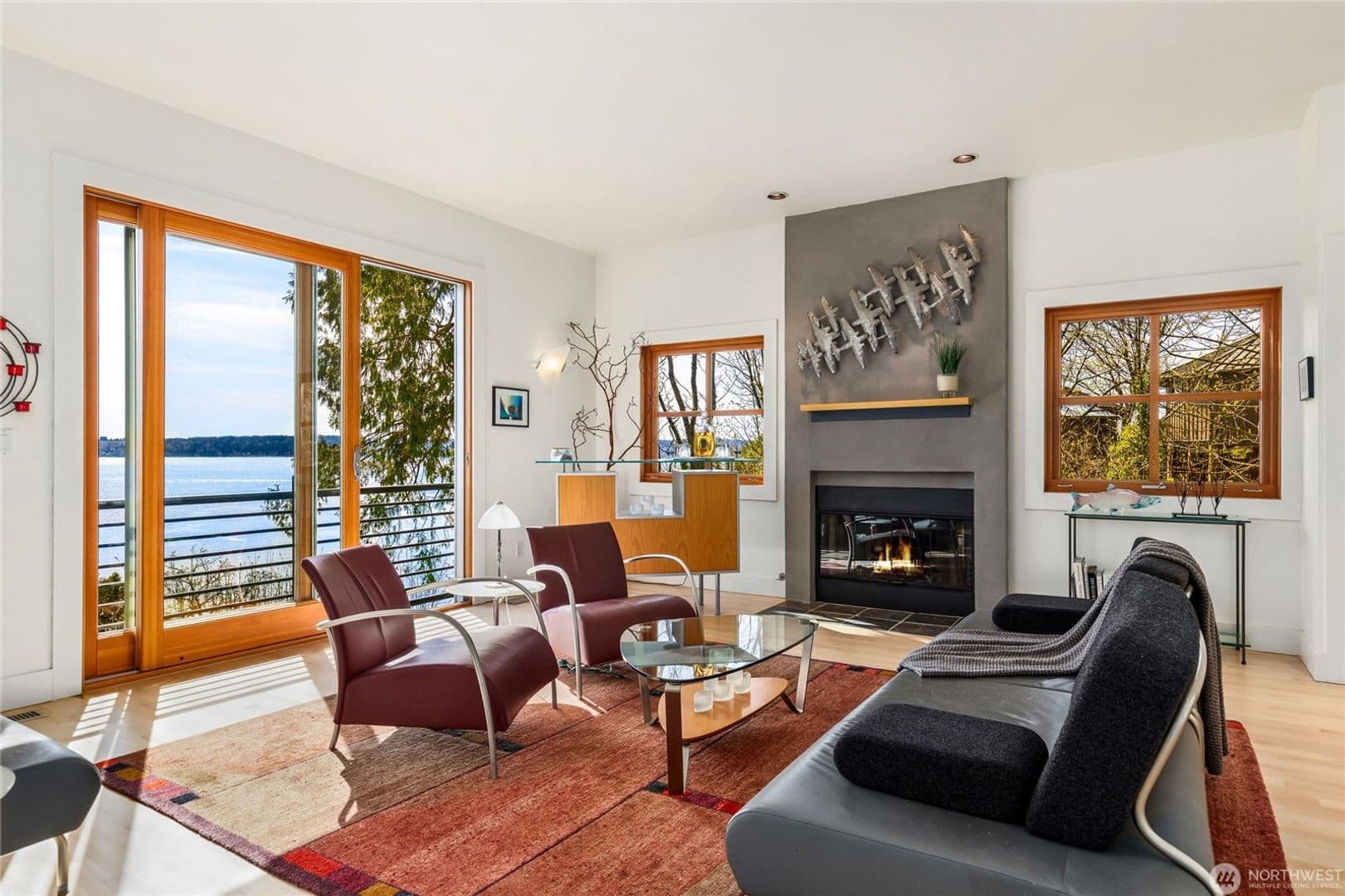 Seattle House: 10405 47th AVE SW