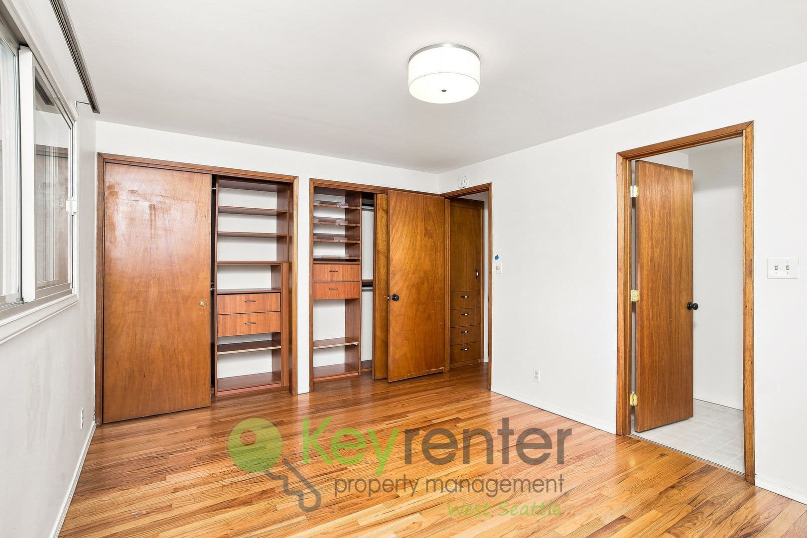 Des Moines House: 924 S 226th Pl
