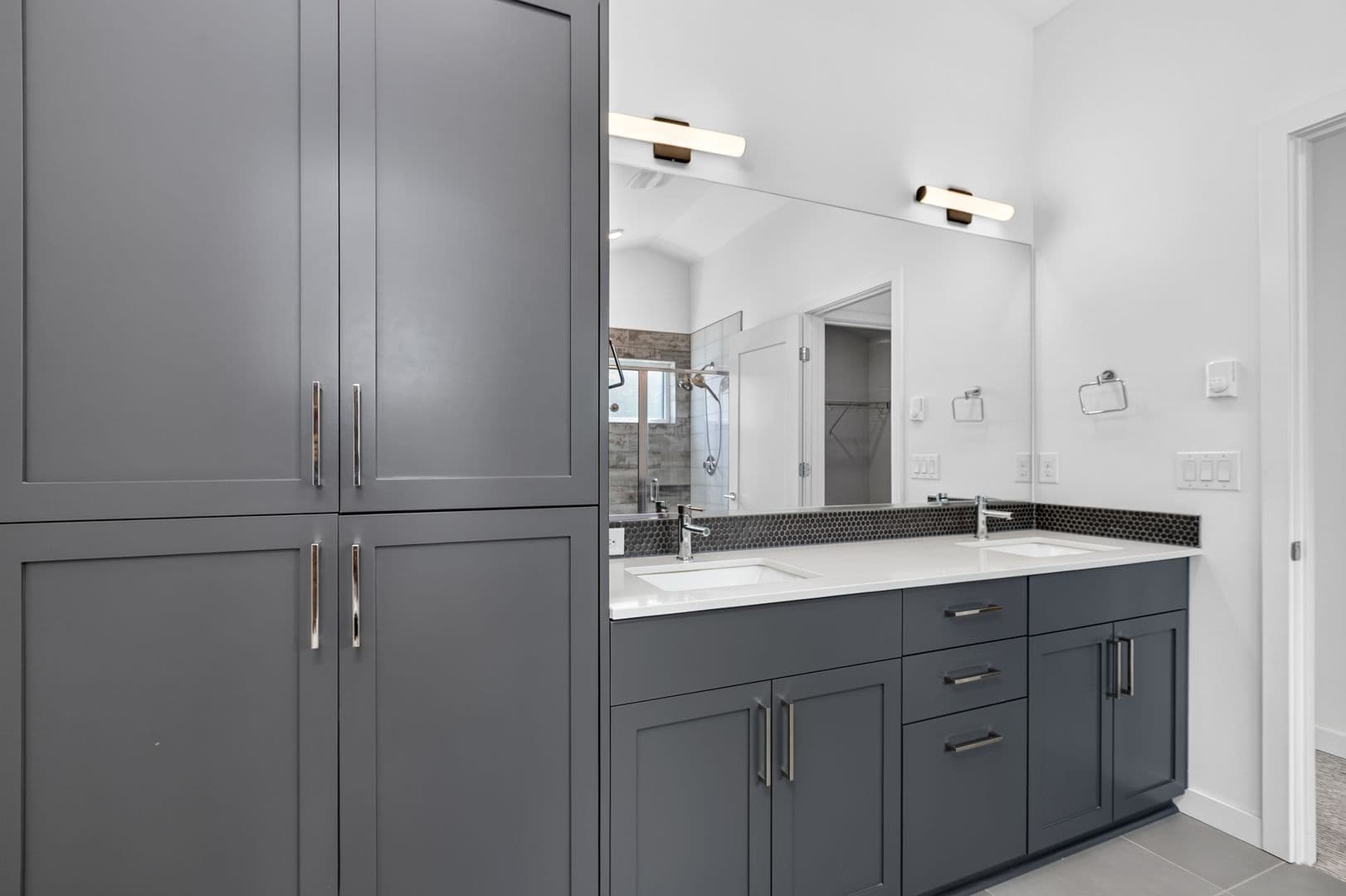 Seattle Townhome: 3819 S Cloverdale St
