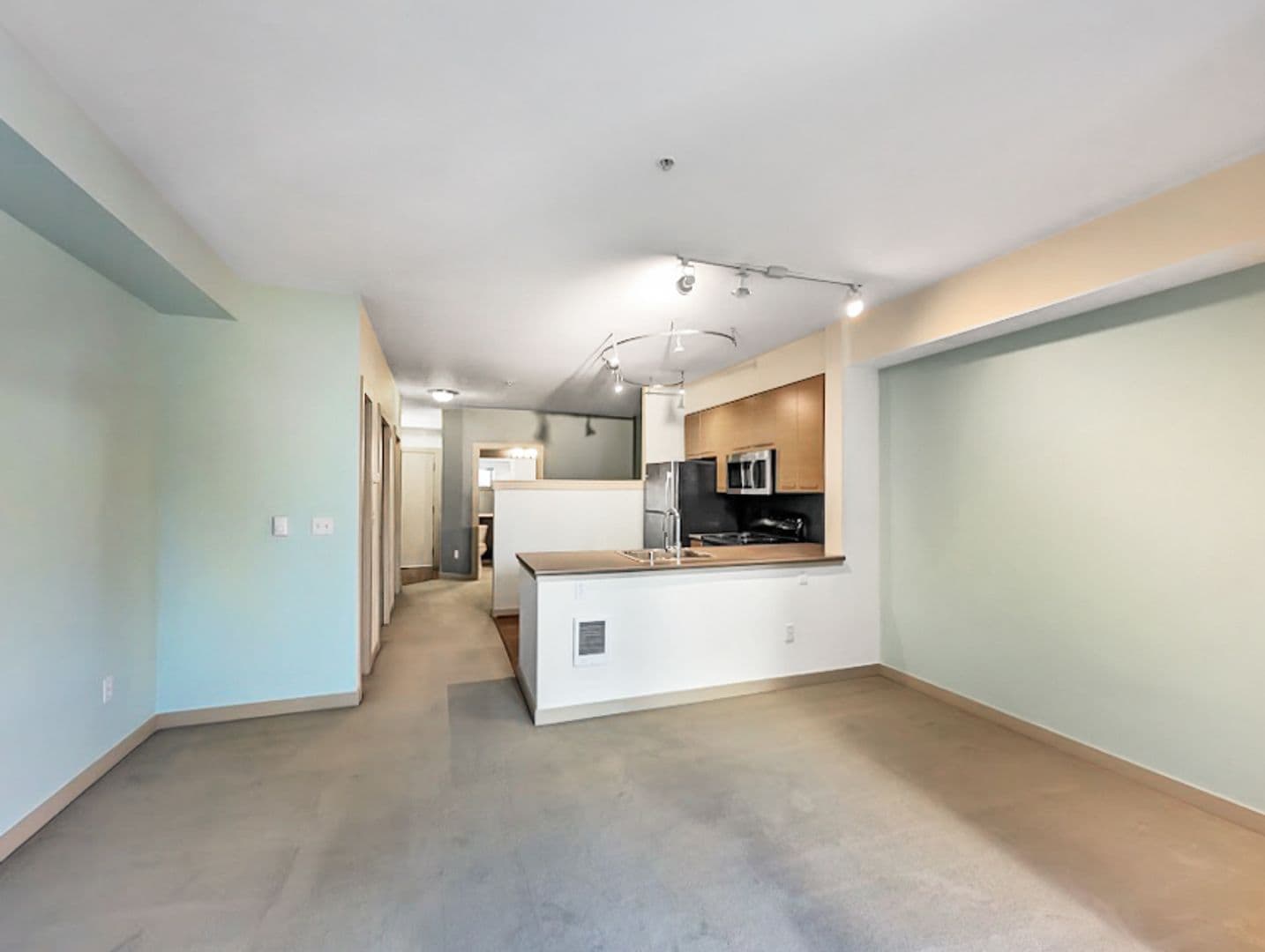 Seattle Condo: 1410 E Pine Street W208