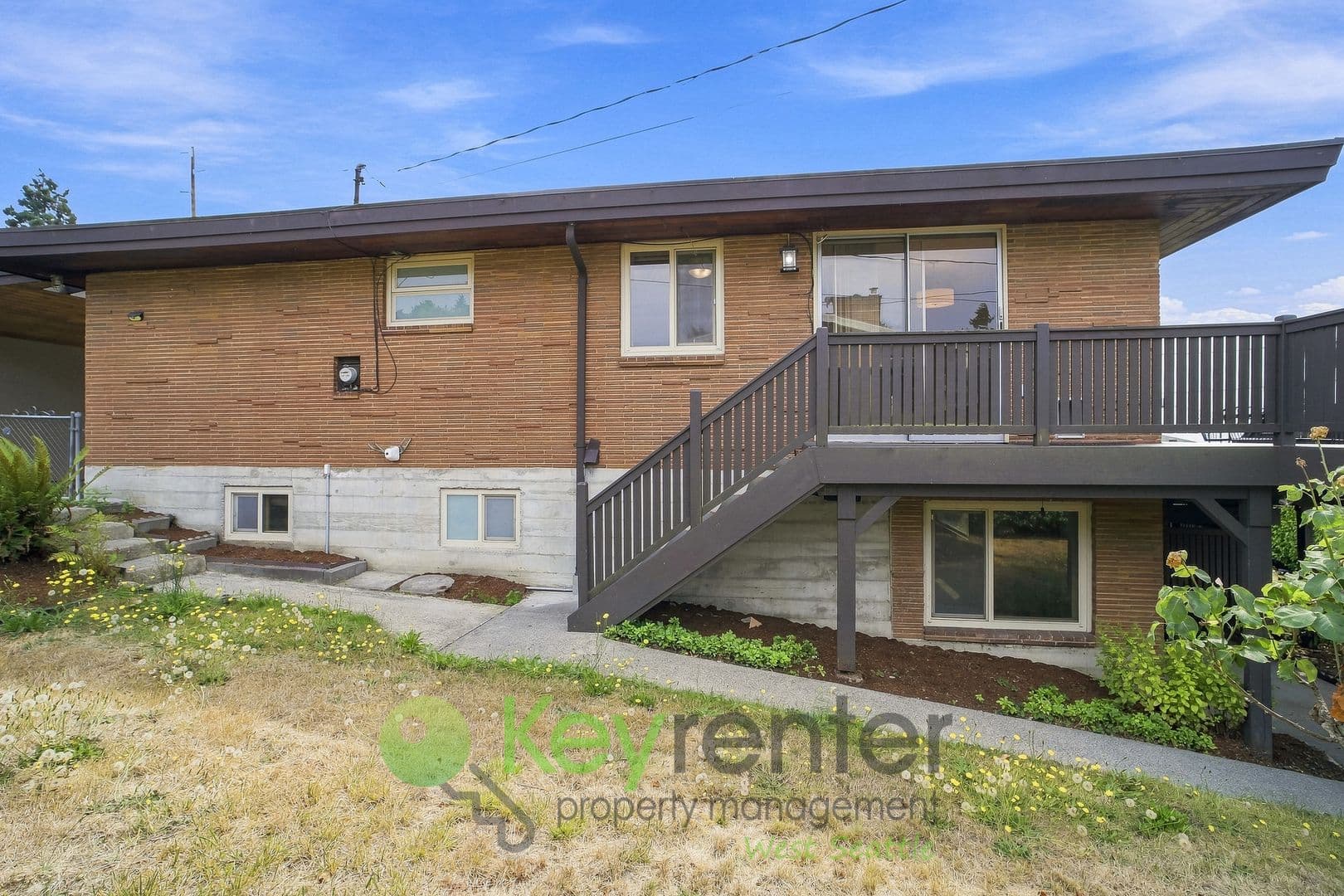 Des Moines House: 924 S 226th Pl