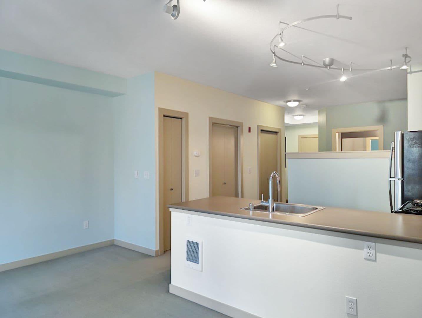 Seattle Condo: 1410 E Pine Street W208
